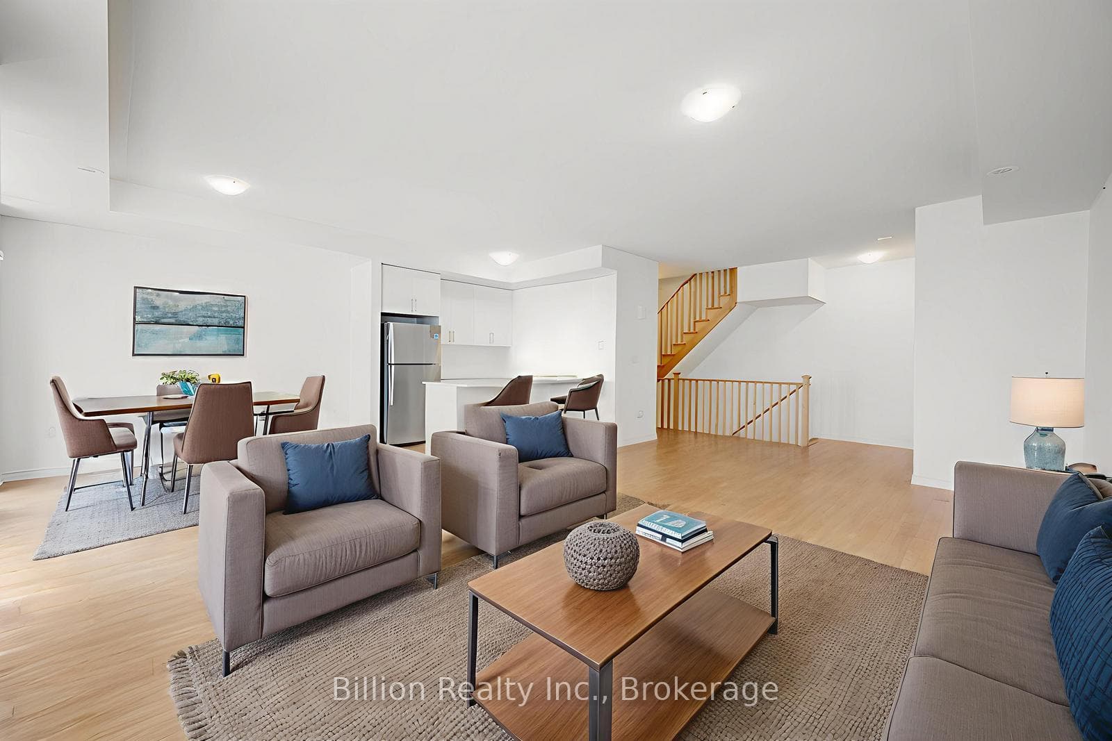 17 Springdale Avenue photo 2