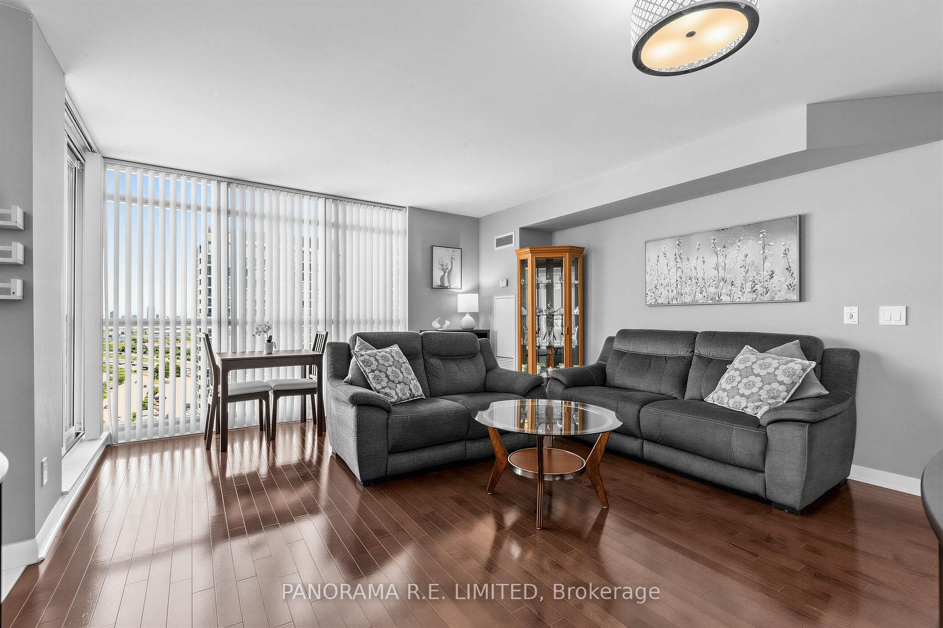 235 Sherway Gardens Road Unit 1810 photo 2