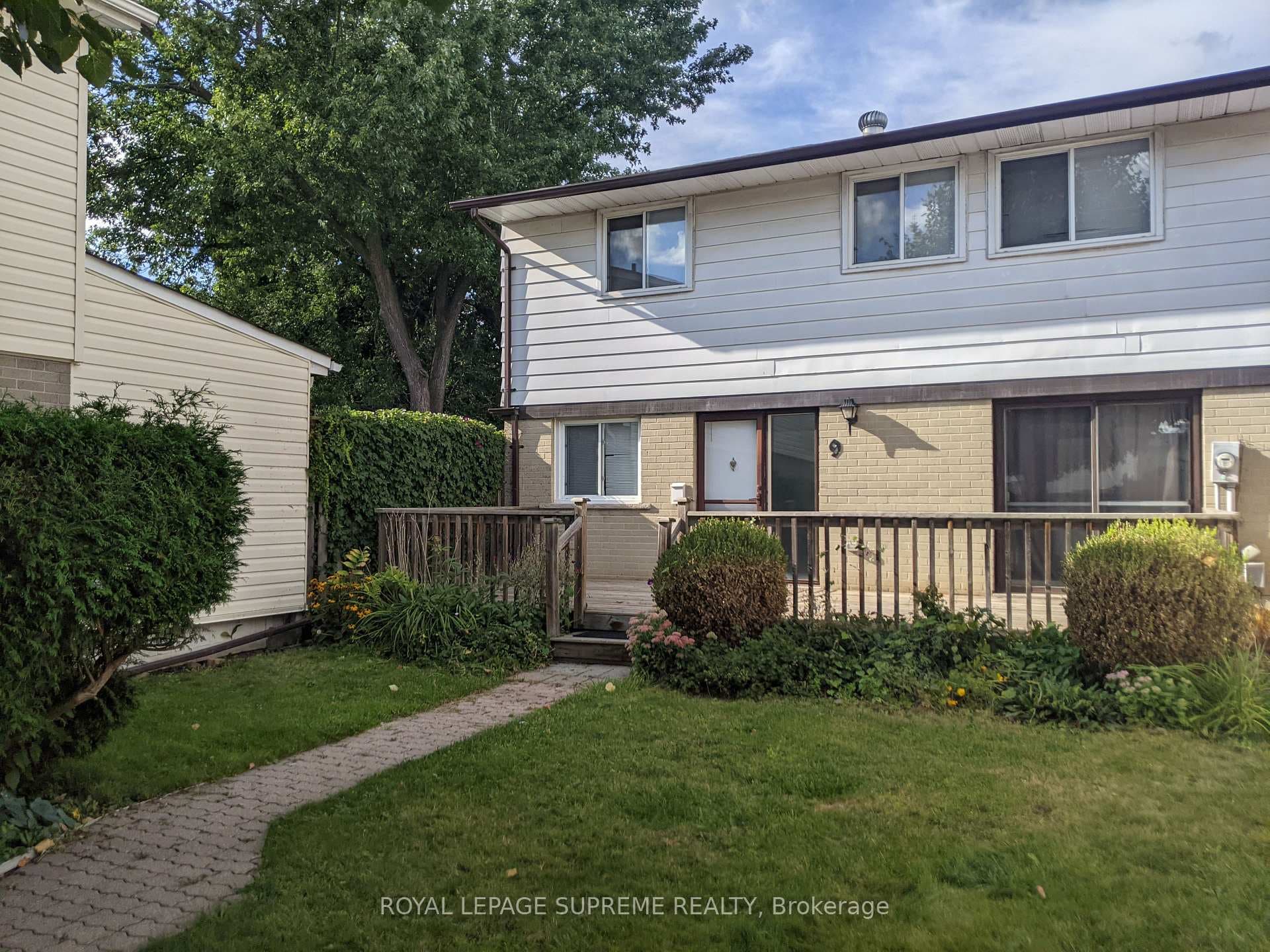 9 Hillgate Drive photo 2