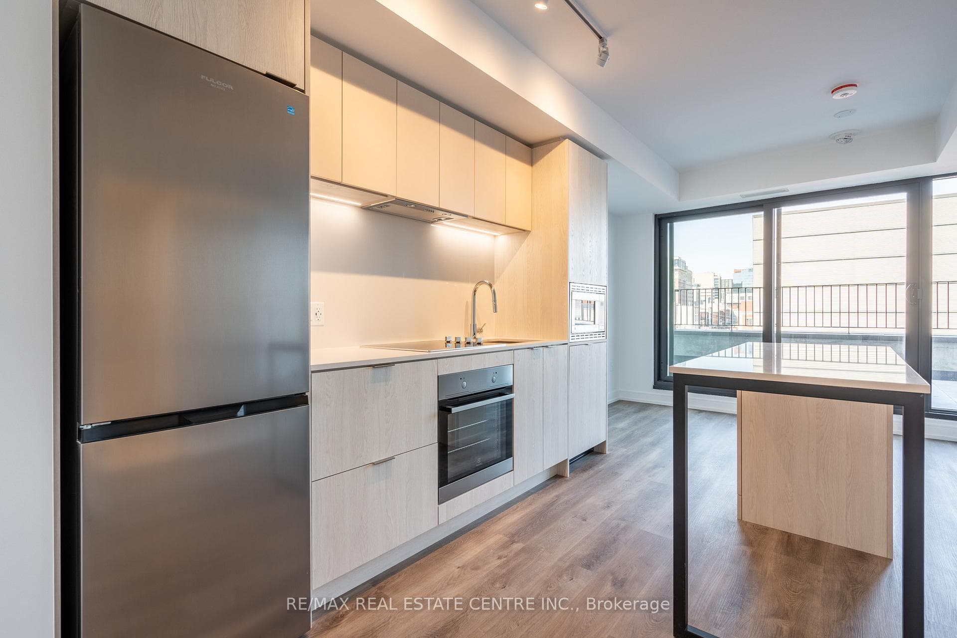 1 Jarvis Street Unit 513 photo 5