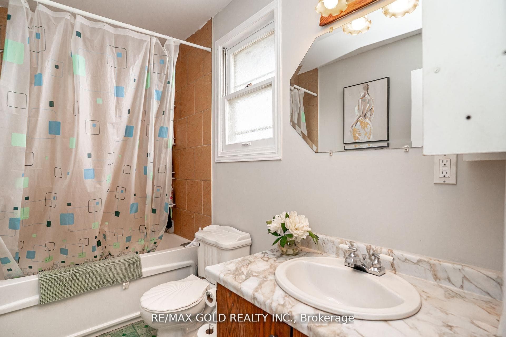 9 Mordon Court photo 18