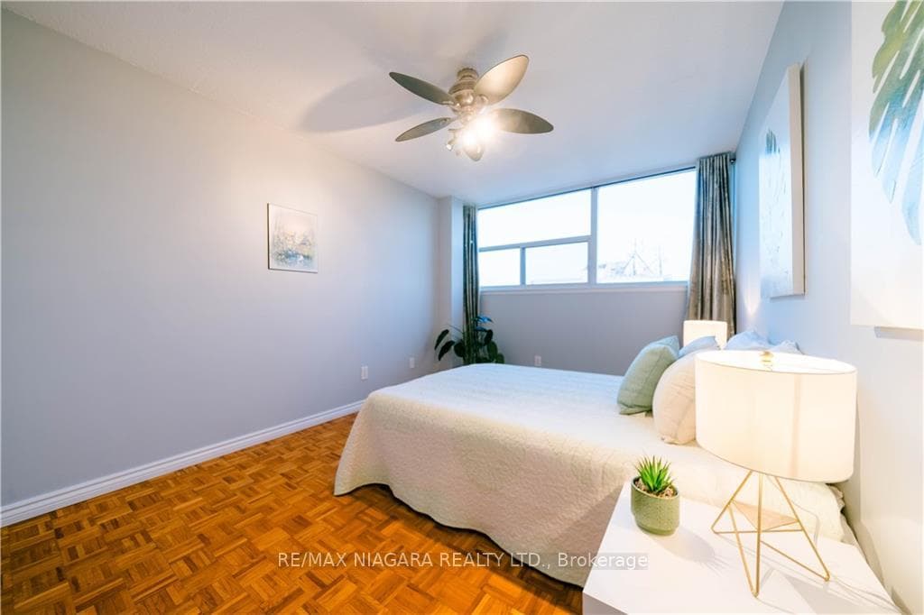 215 Glenridge Avenue Unit 1402 photo 32