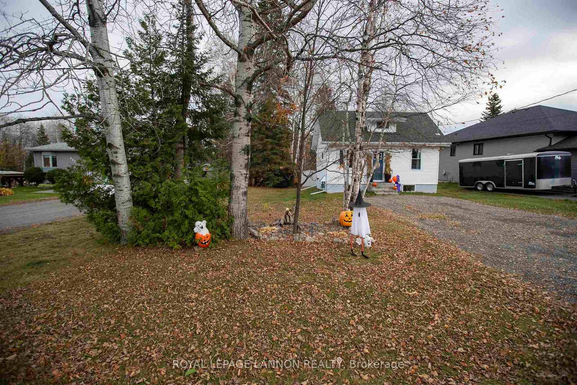 331 Masters St. photo 38