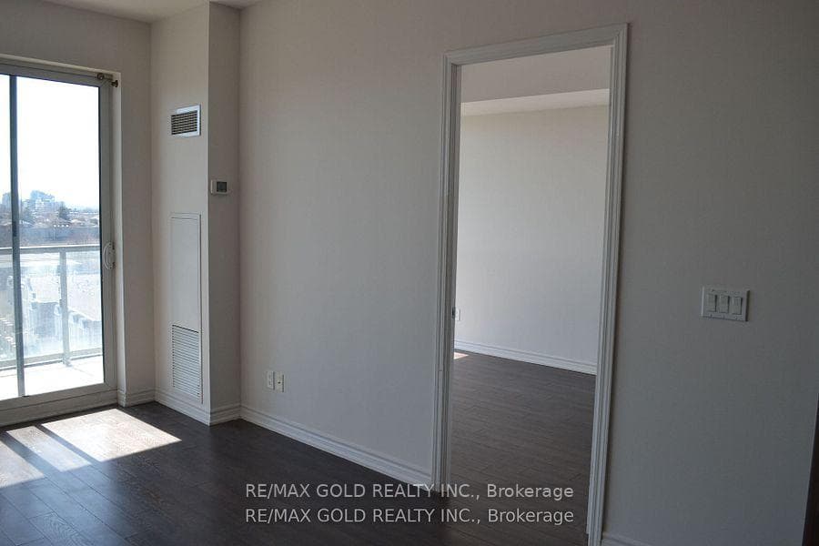 15 James Finlay Way Unit 733 photo 15