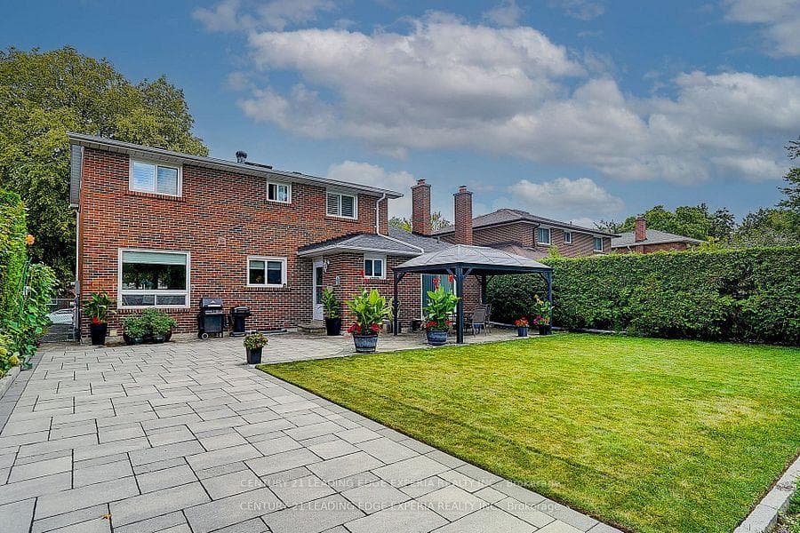 108 Collingsbrook Boulevard photo 48