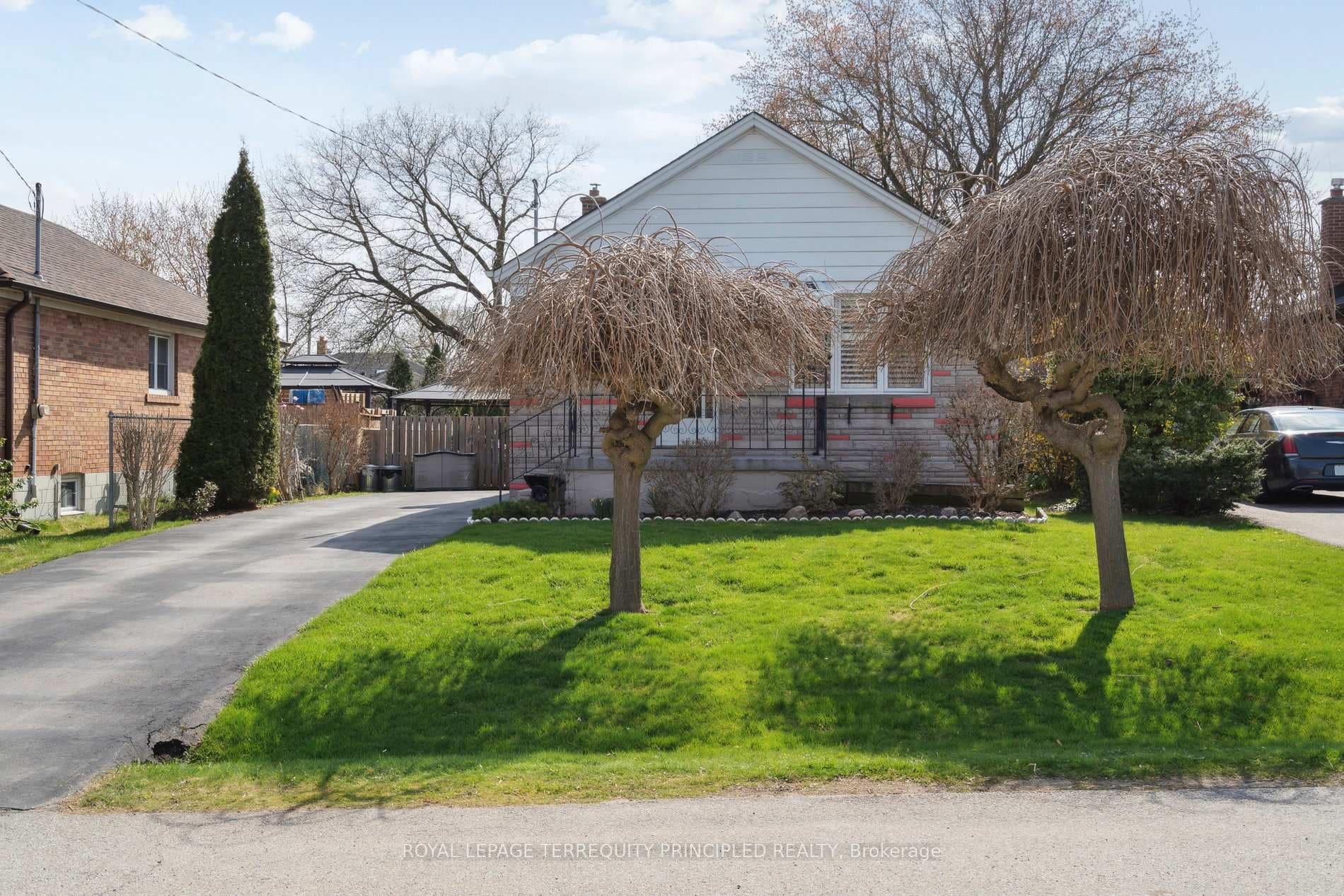 394 Princess Anne Court photo 1