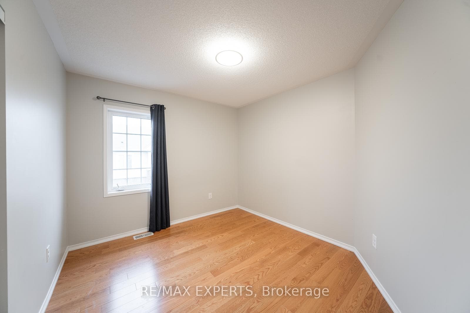 49 Devineridge Avenue photo 35