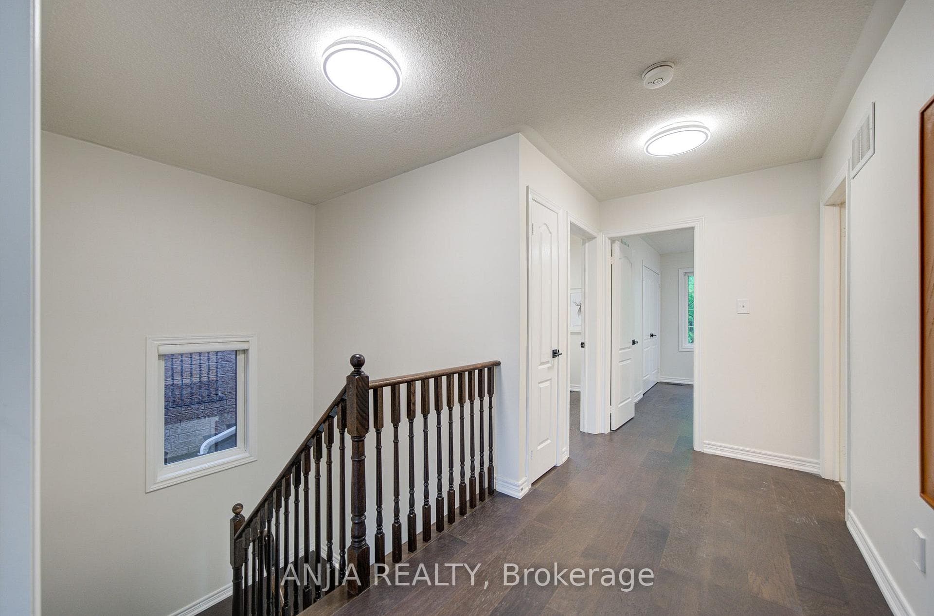 73 Hawksbury Road photo 21