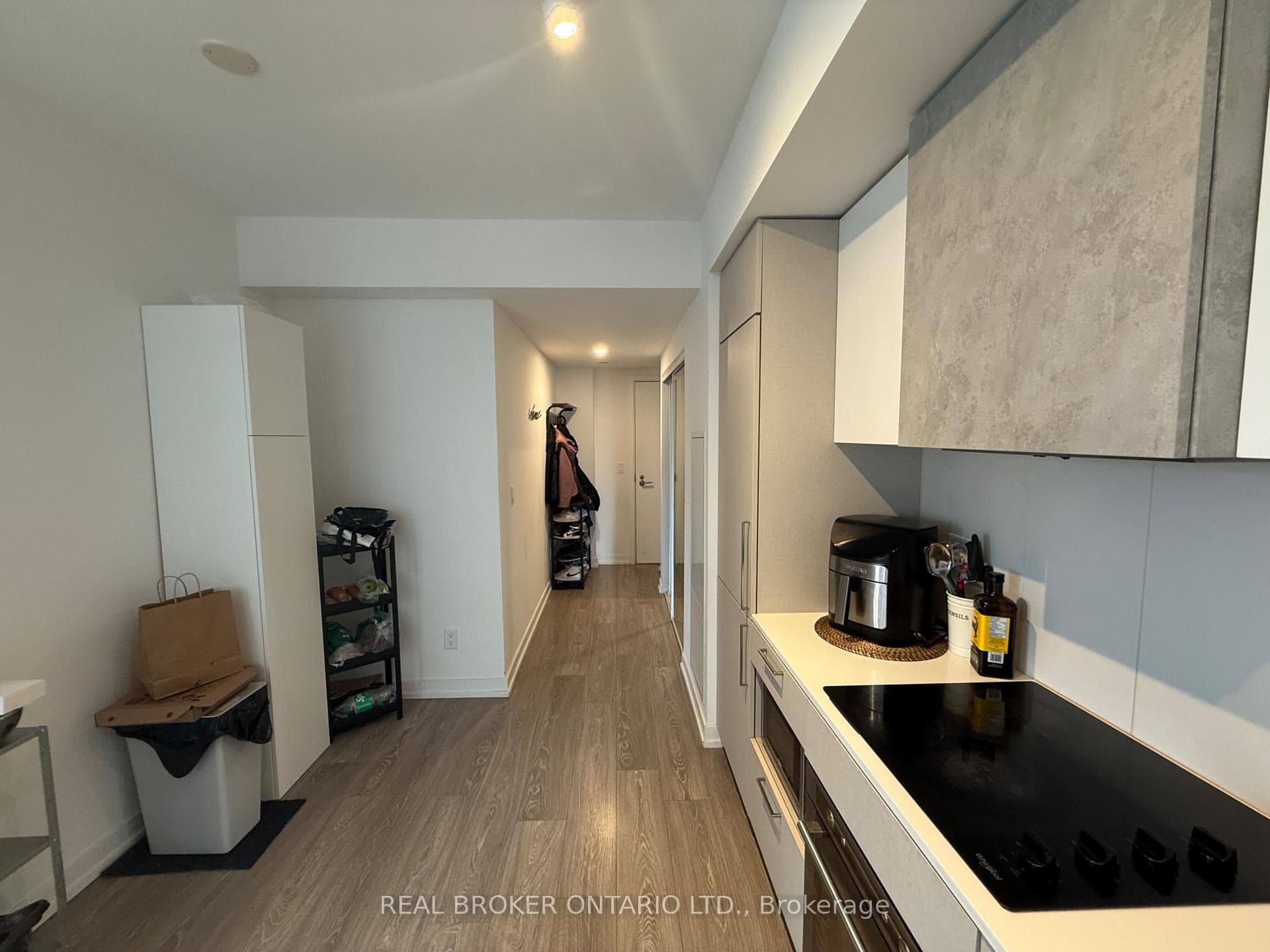 19 Western Battery Road Unit 306 photo 7