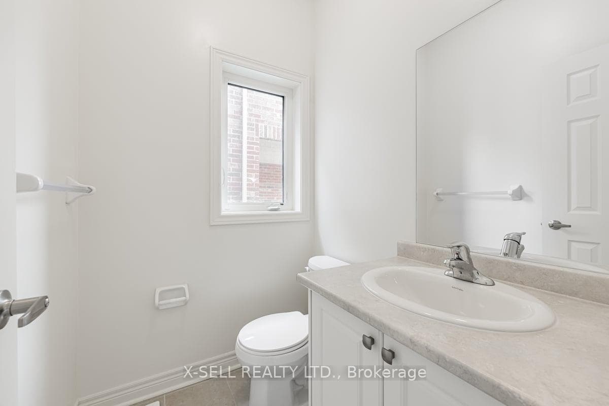 667 Fleetwood Drive photo 17