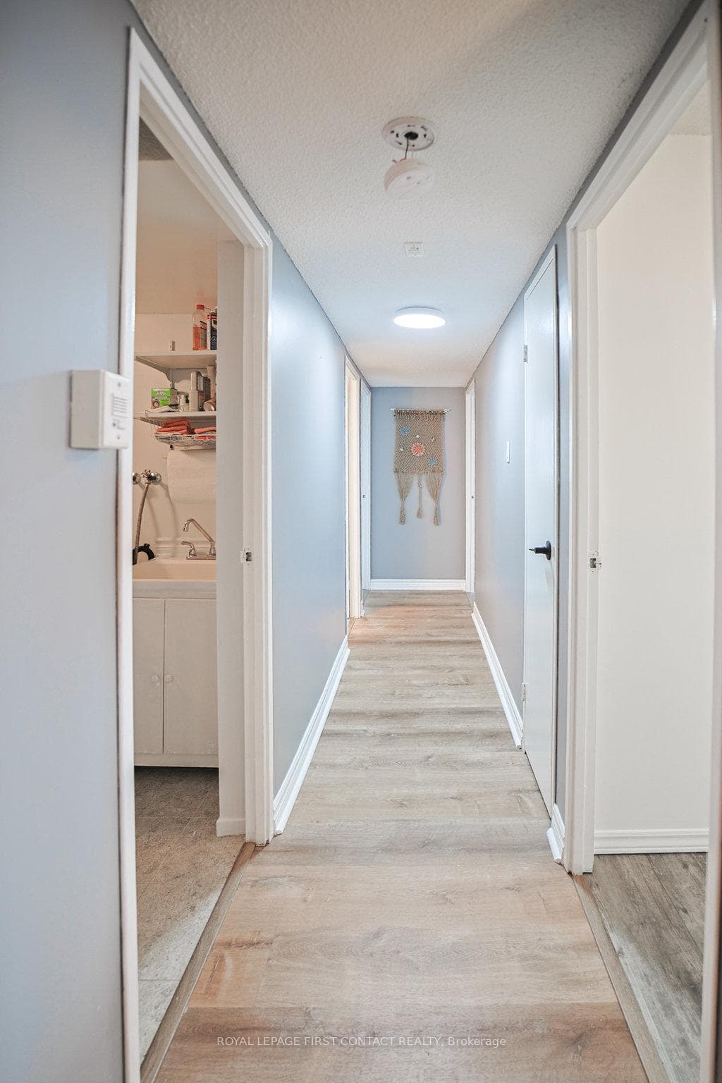20 William Roe Boulevard Unit 808 photo 14