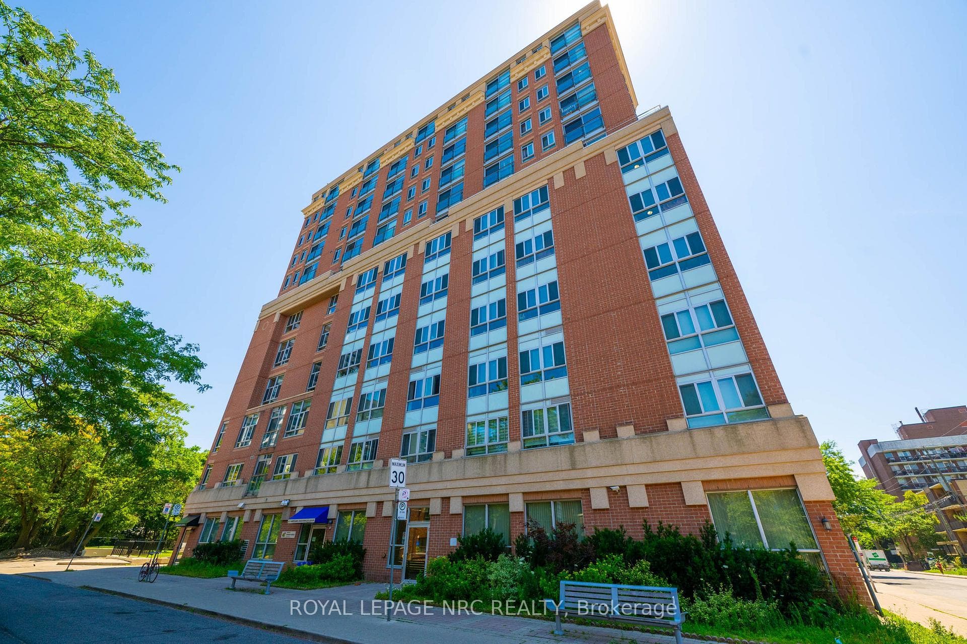 15 Maplewood Avenue Unit PH 6 photo 2