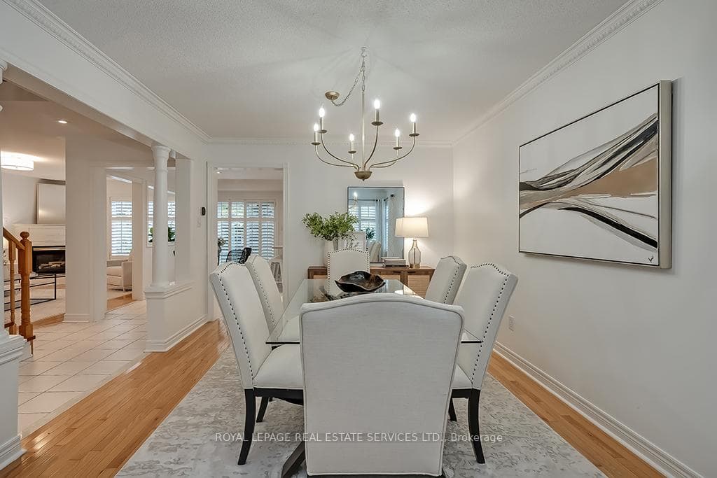 2358 Gladstone Avenue photo 6