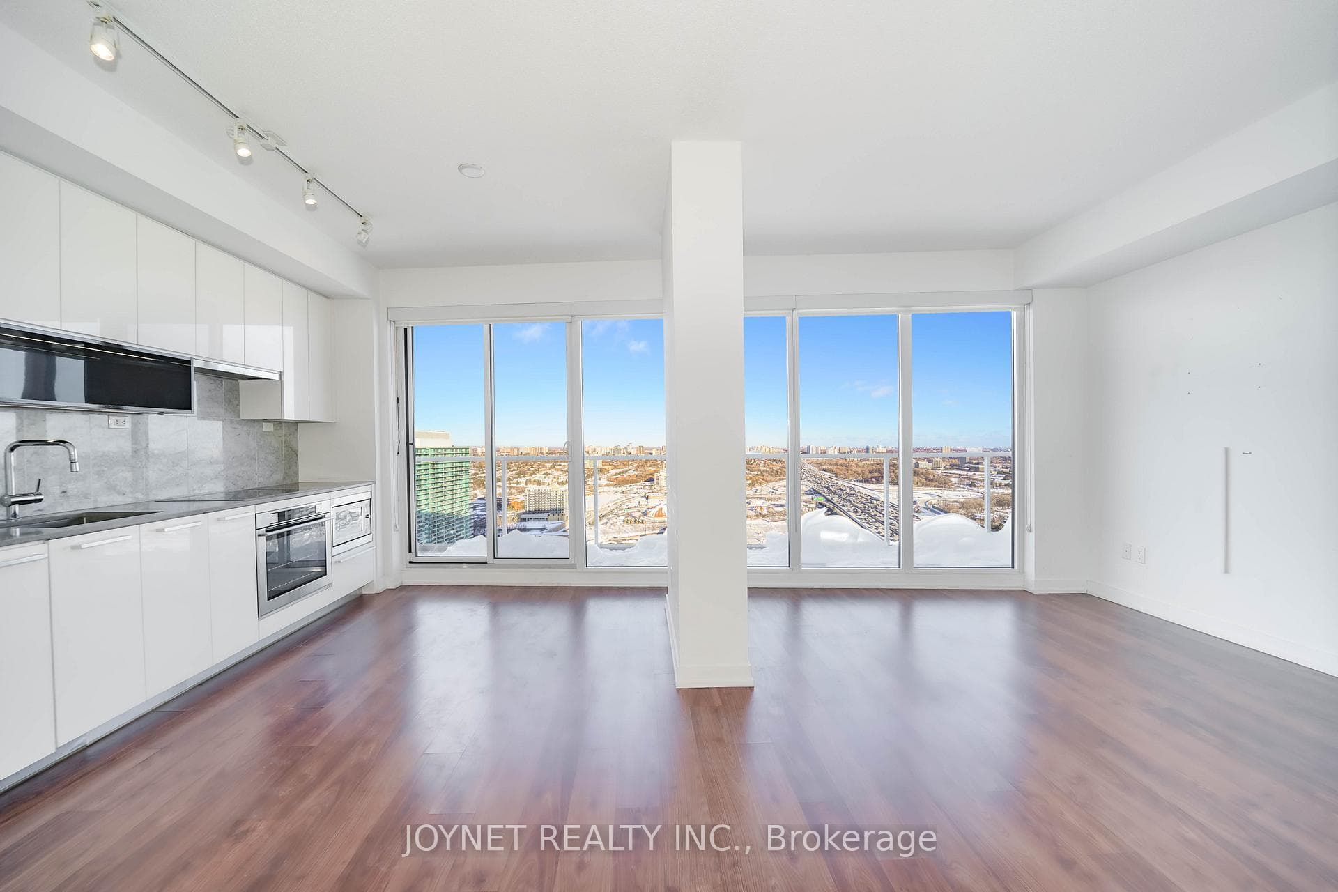 117 Mcmahon Drive Unit 2911 photo 23