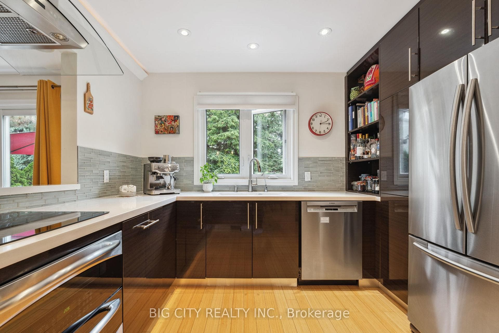 46 Raleigh Crescent photo 13
