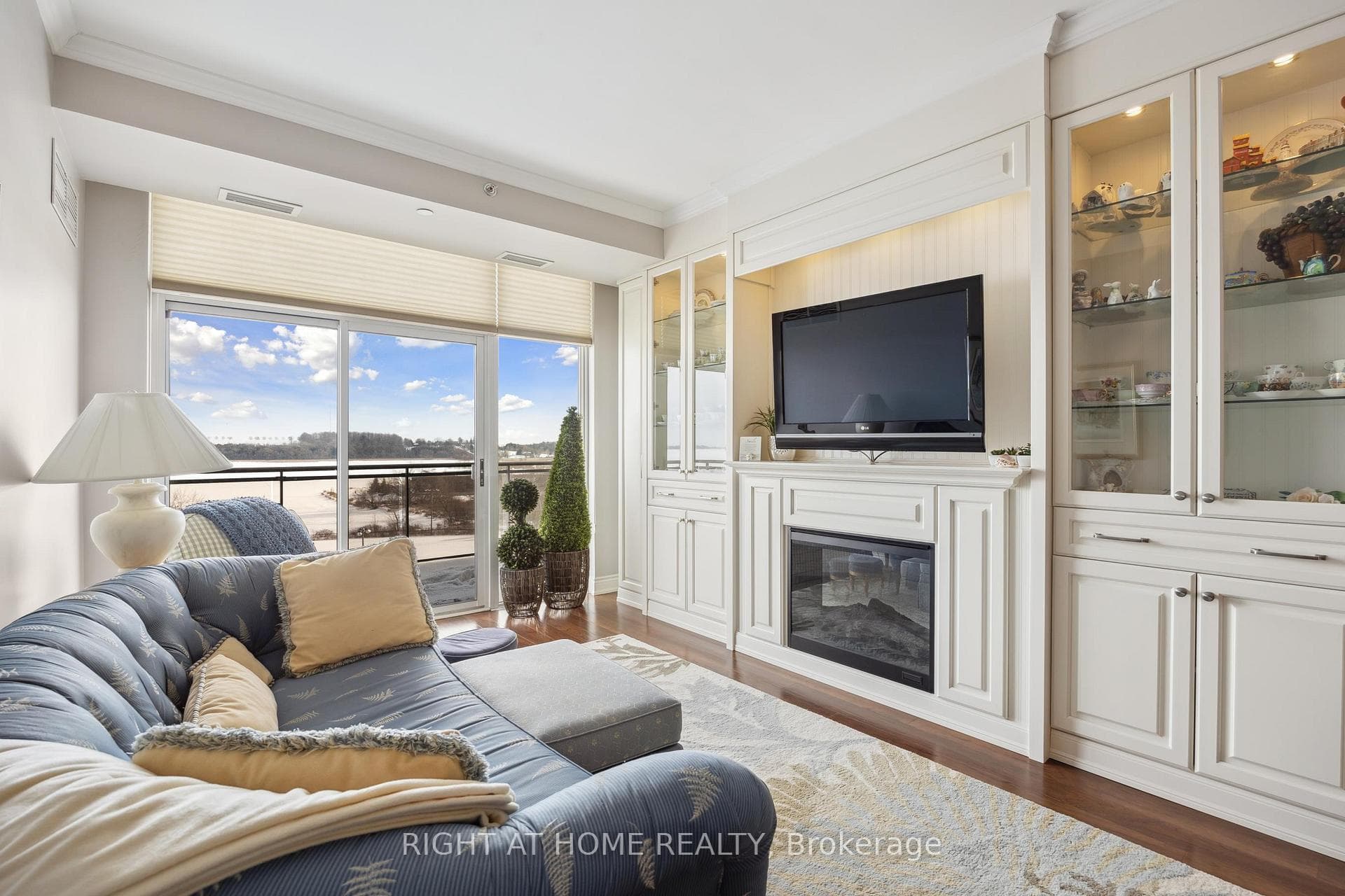 171 Shanly Street Unit 505 photo 14