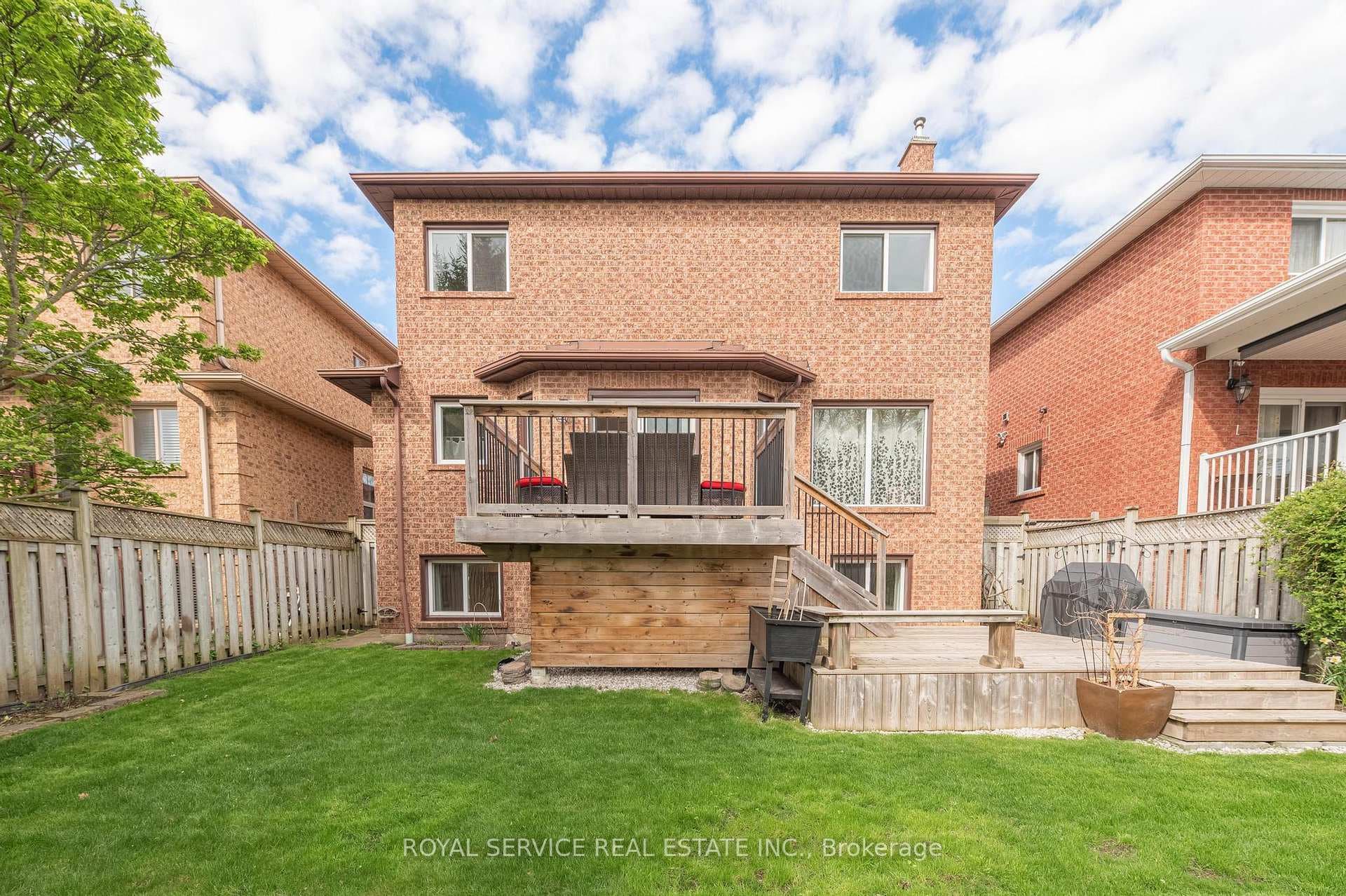 32 Clune Place photo 27