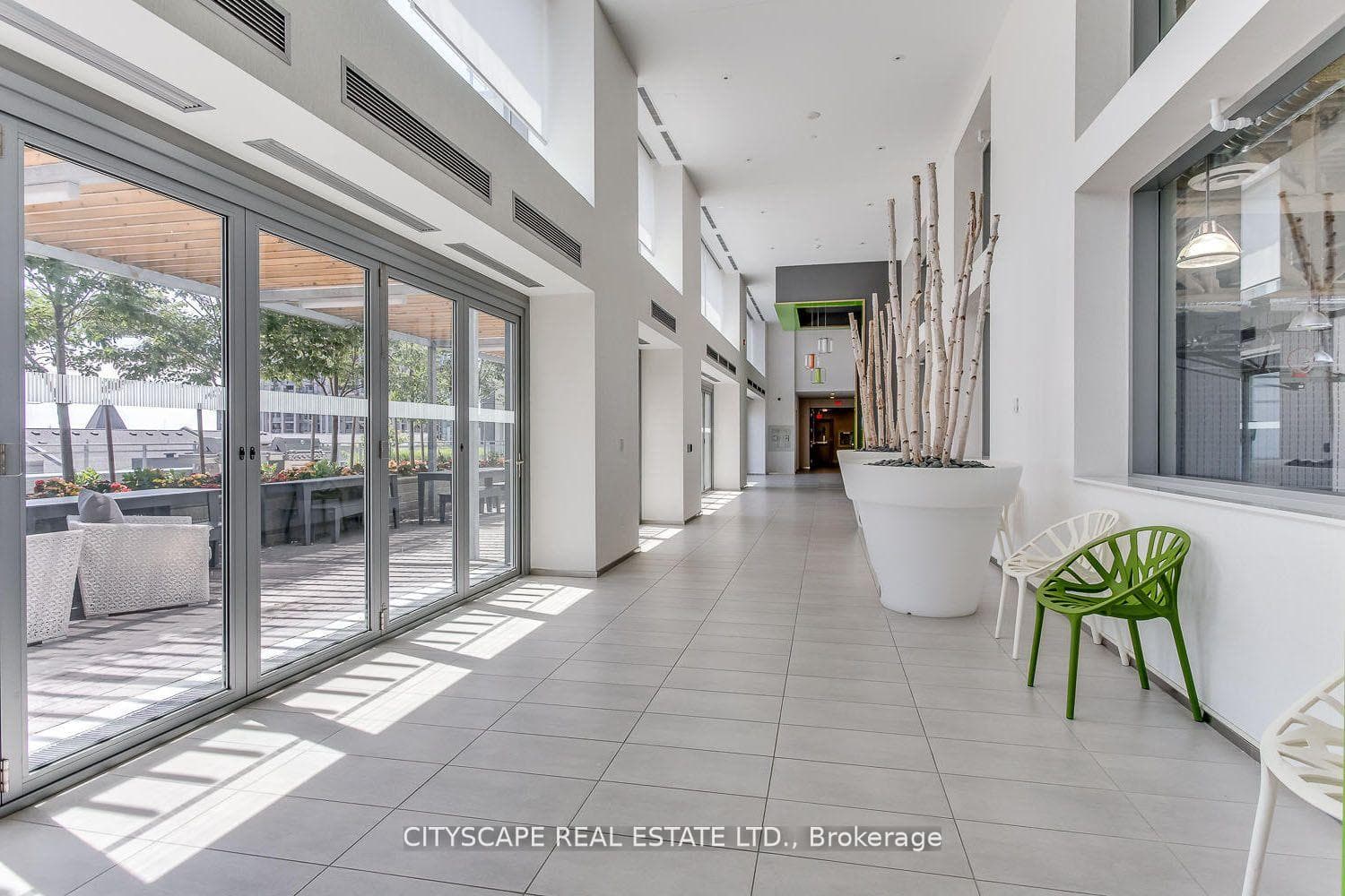 365 Prince of Wales Drive Unit 611 photo 33