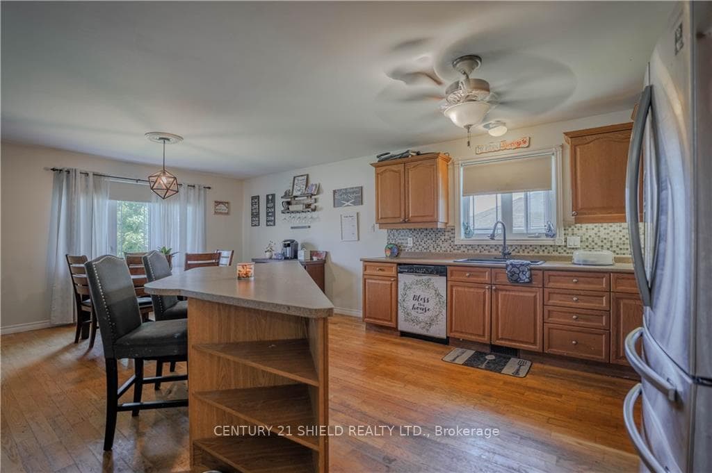5540 MEADOWBROOK Drive photo 14