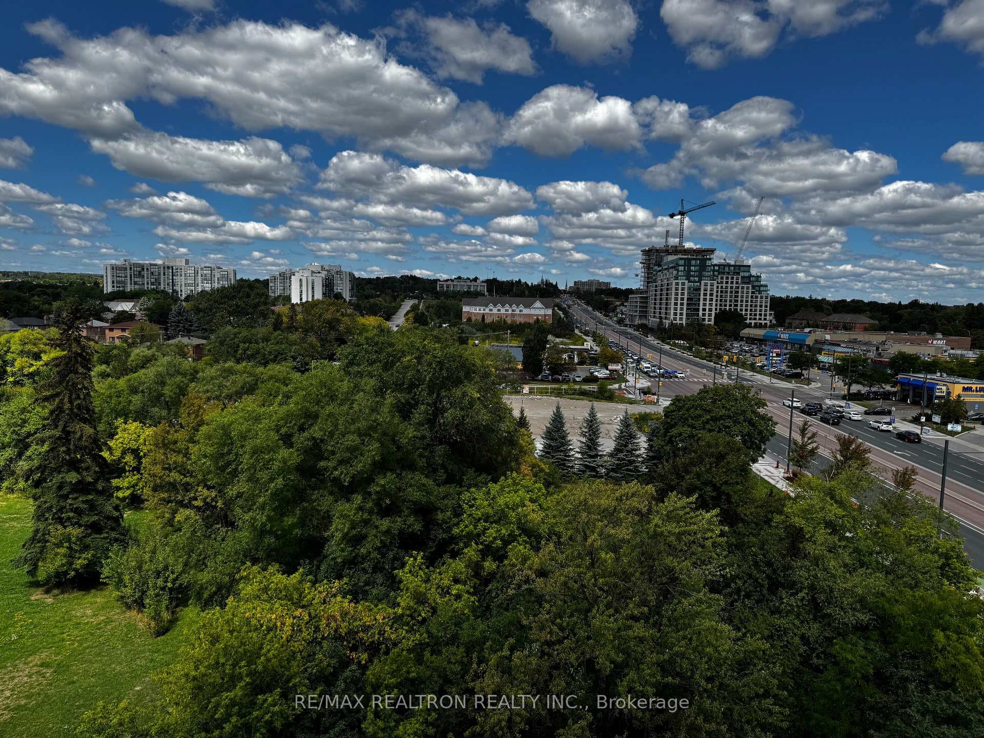 9608 Yonge Street Unit 710A photo 10