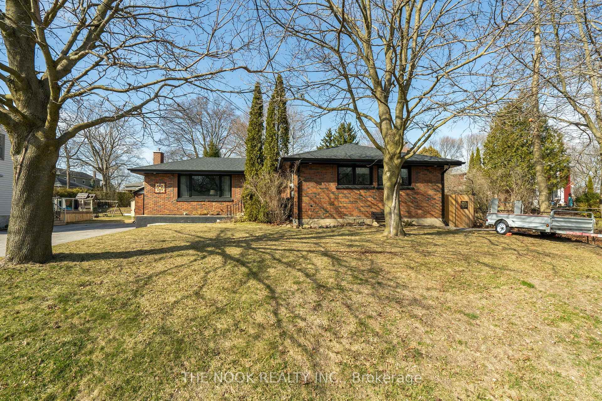 76 Strachan Street photo 3