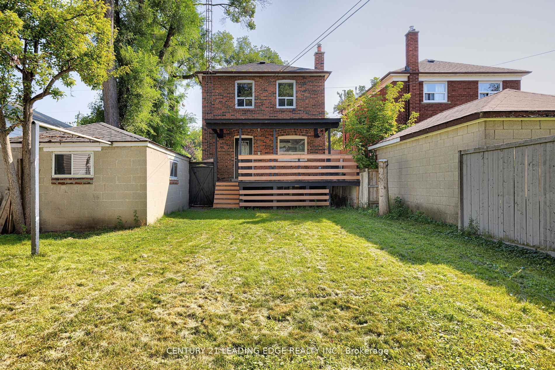 1004 A Victoria Park Avenue photo 25