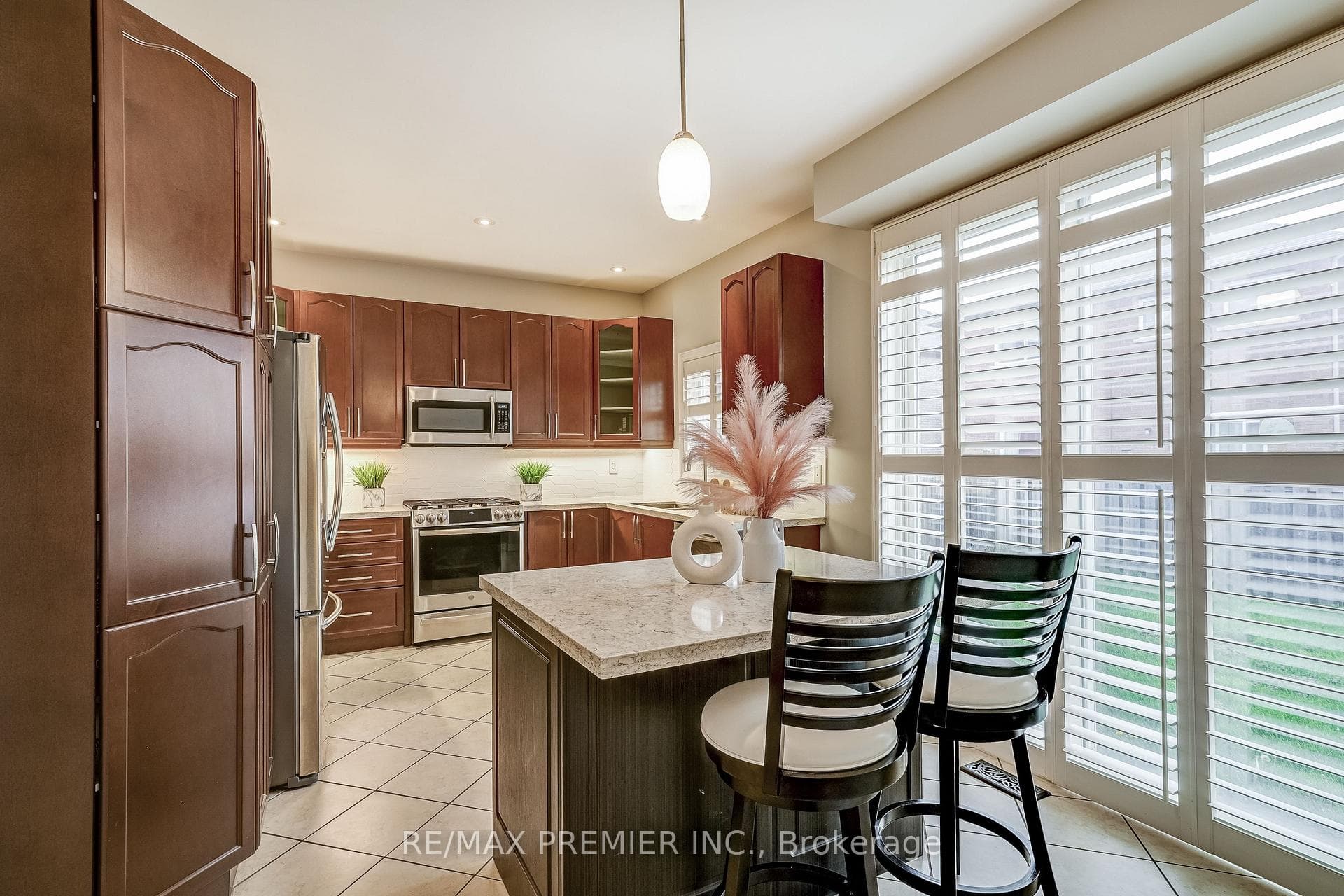 7 Alice Springs Crescent photo 16