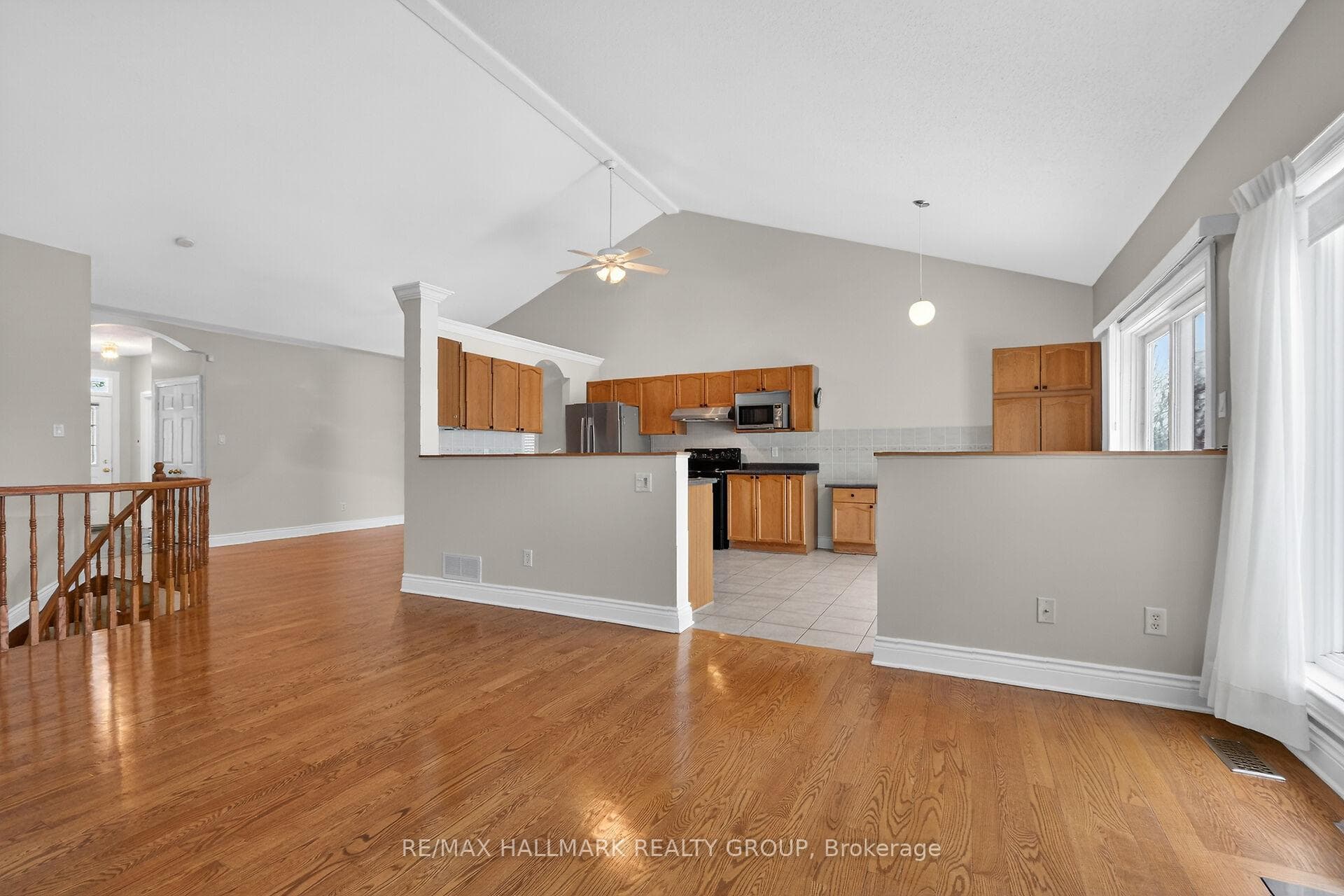 19 Foulis Crescent Unit Main Floor only photo 22