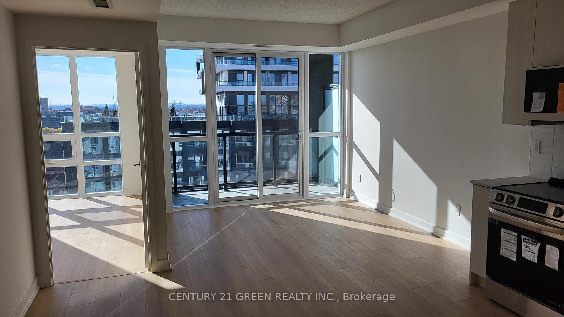 225 Malta Avenue Unit 908 photo 4
