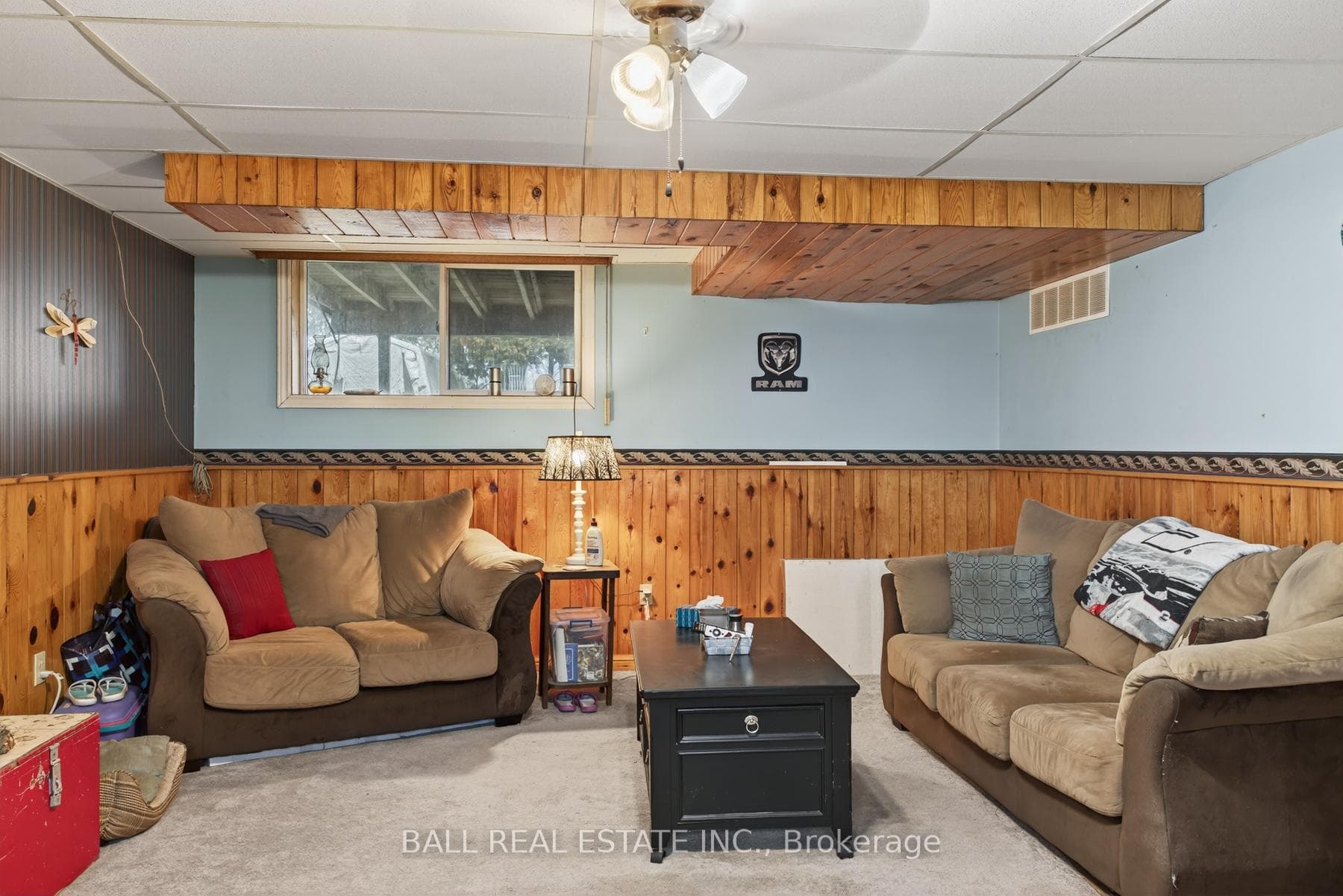 1688 Tara Road photo 23