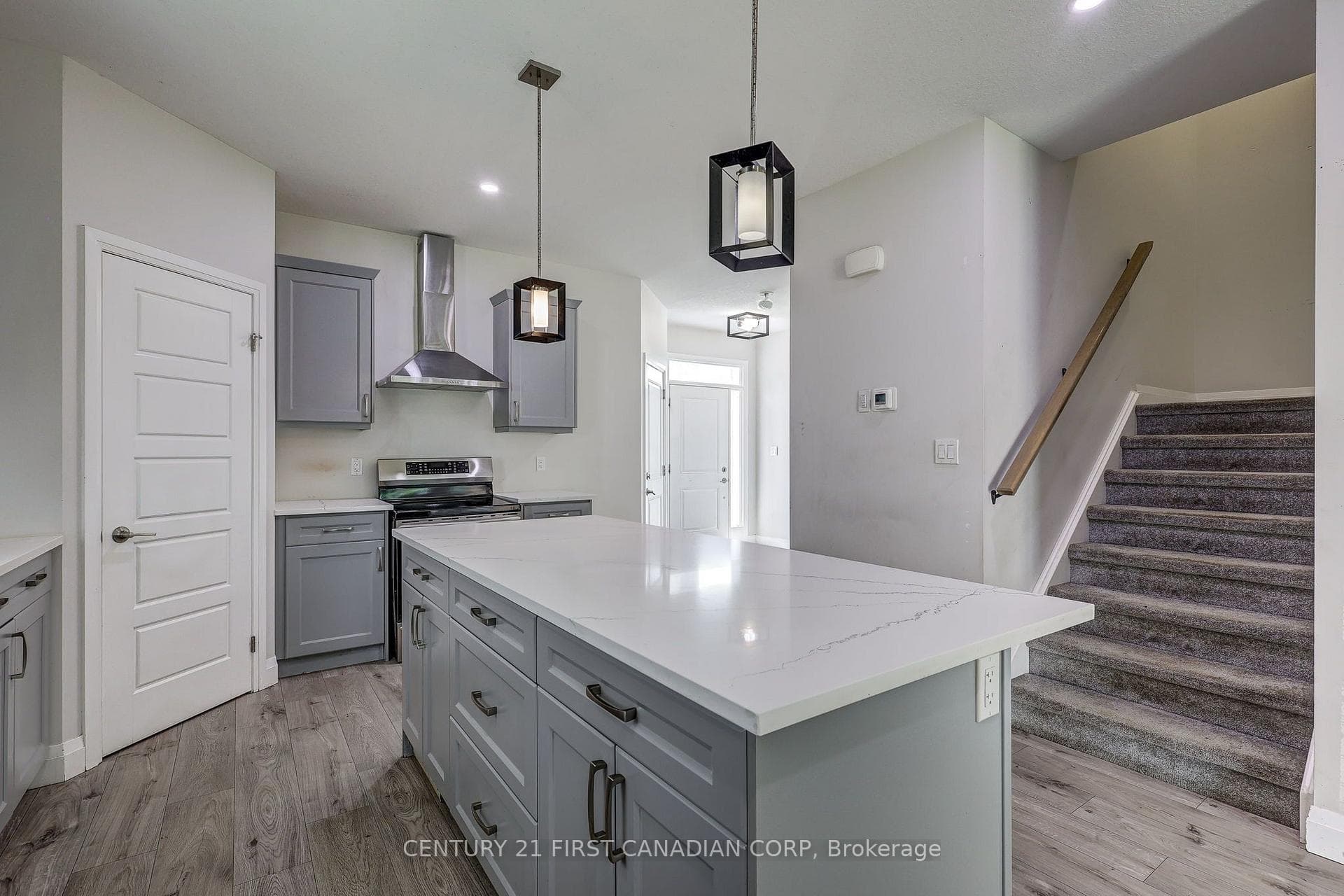 127 Marconi Court photo 24