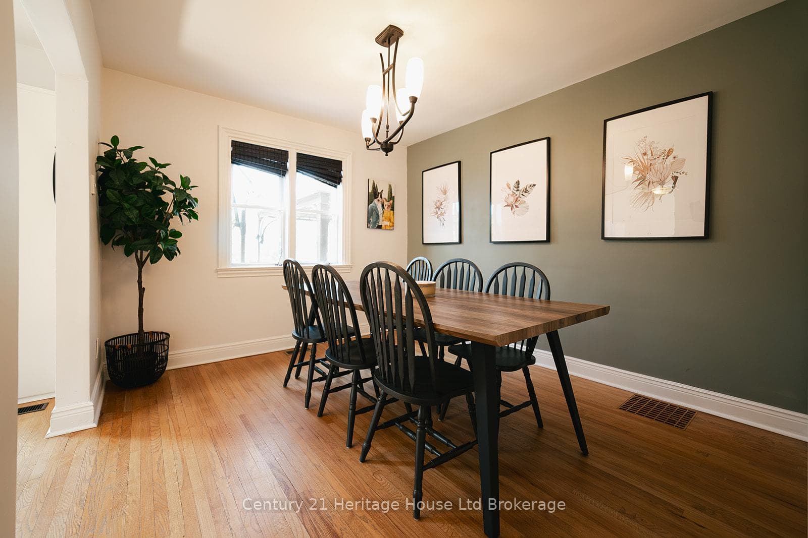 758 Wilton Crescent photo 13