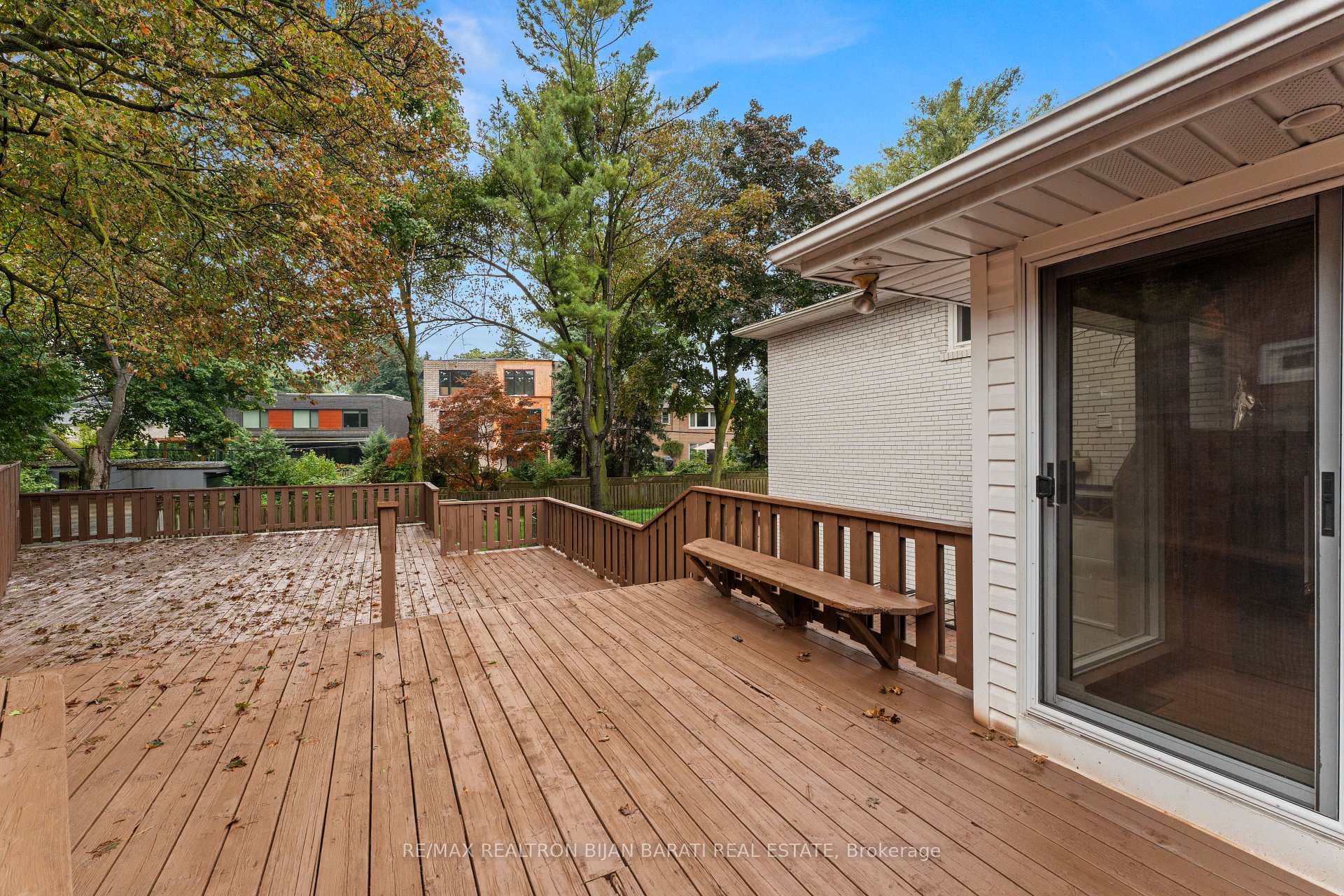 9 Sifton Court photo 37