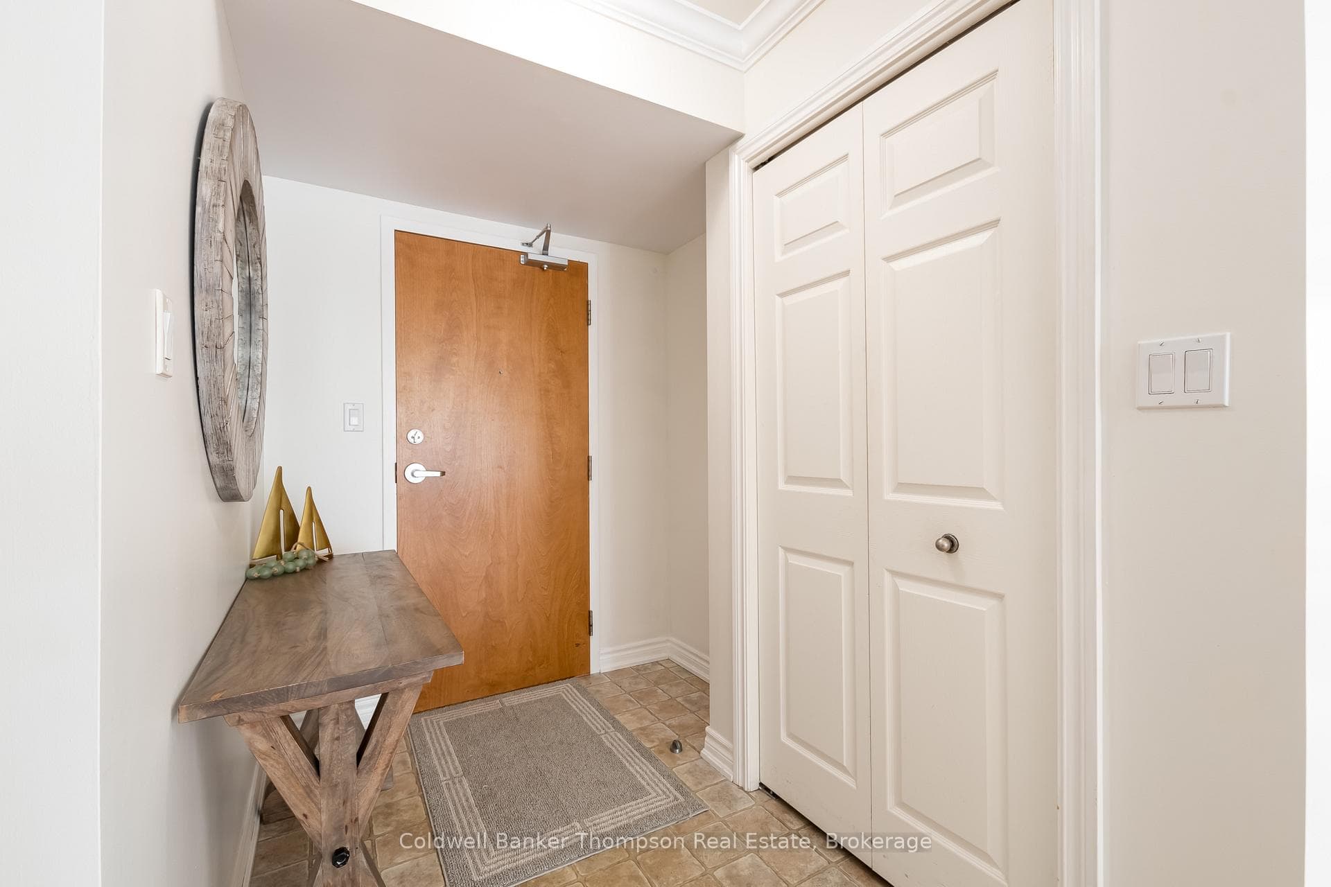 Foyer with Closet
