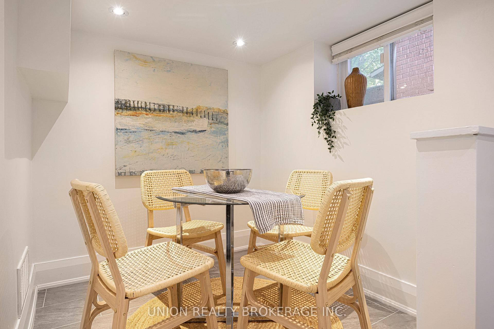 10 Selwood Avenue photo 35