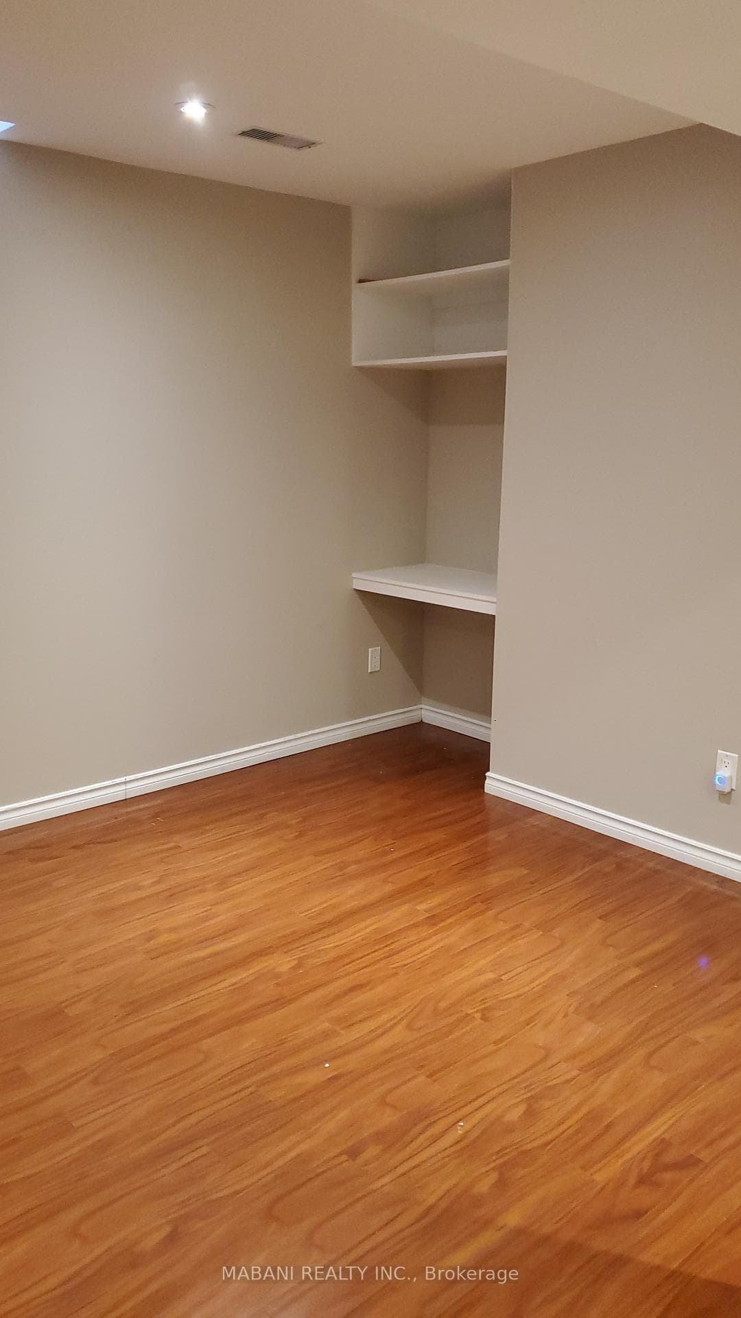 7270 Terragar Boulevard Unit - Bsmt photo 5