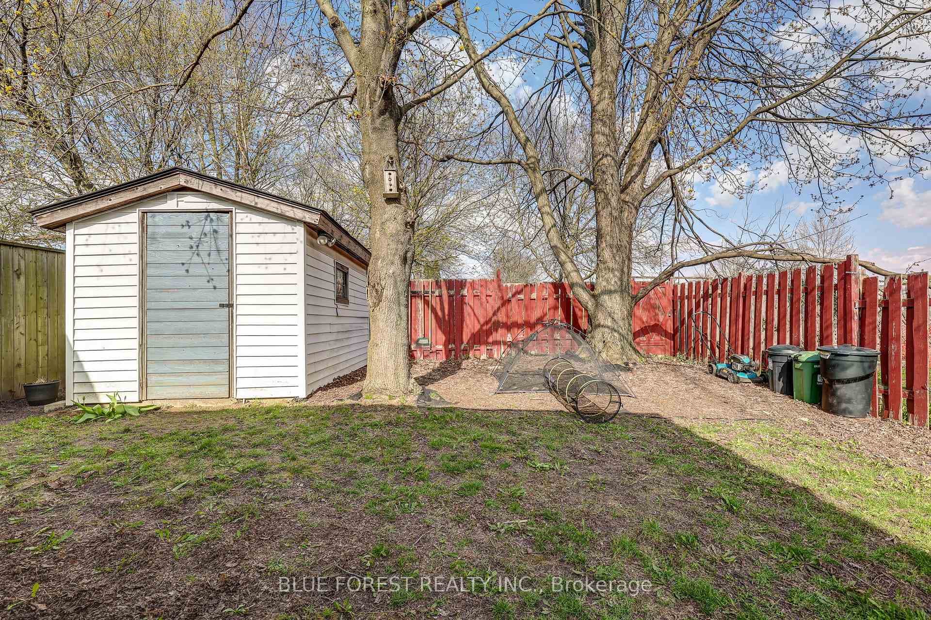 53 ADSWOOD Road photo 44