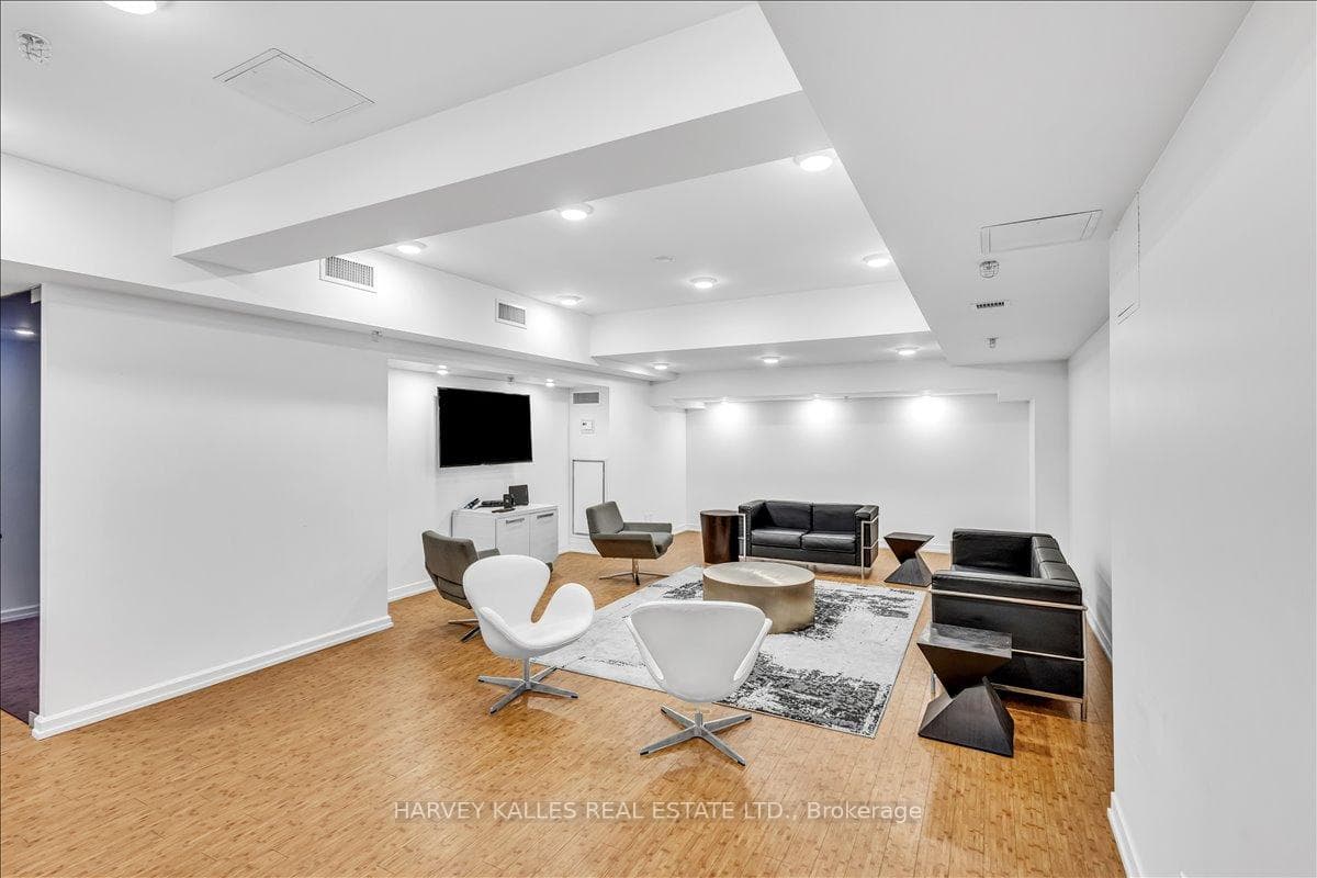 1205 Queen Street Unit 509 photo 25