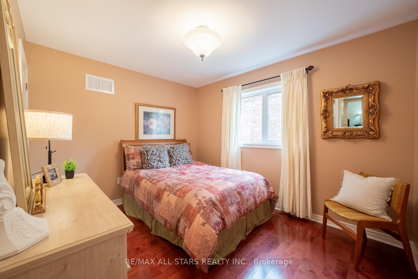 129 Lori Avenue photo 28