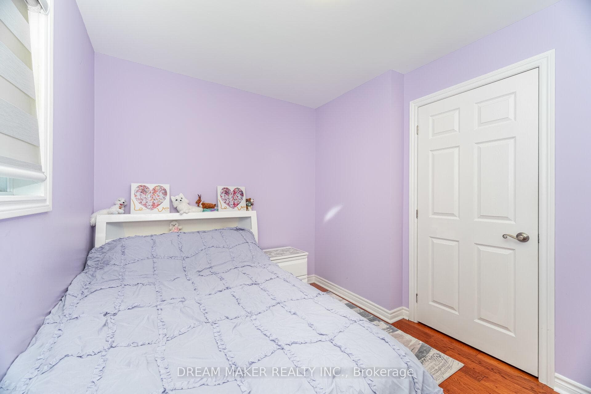 756 Third Avenue photo 34