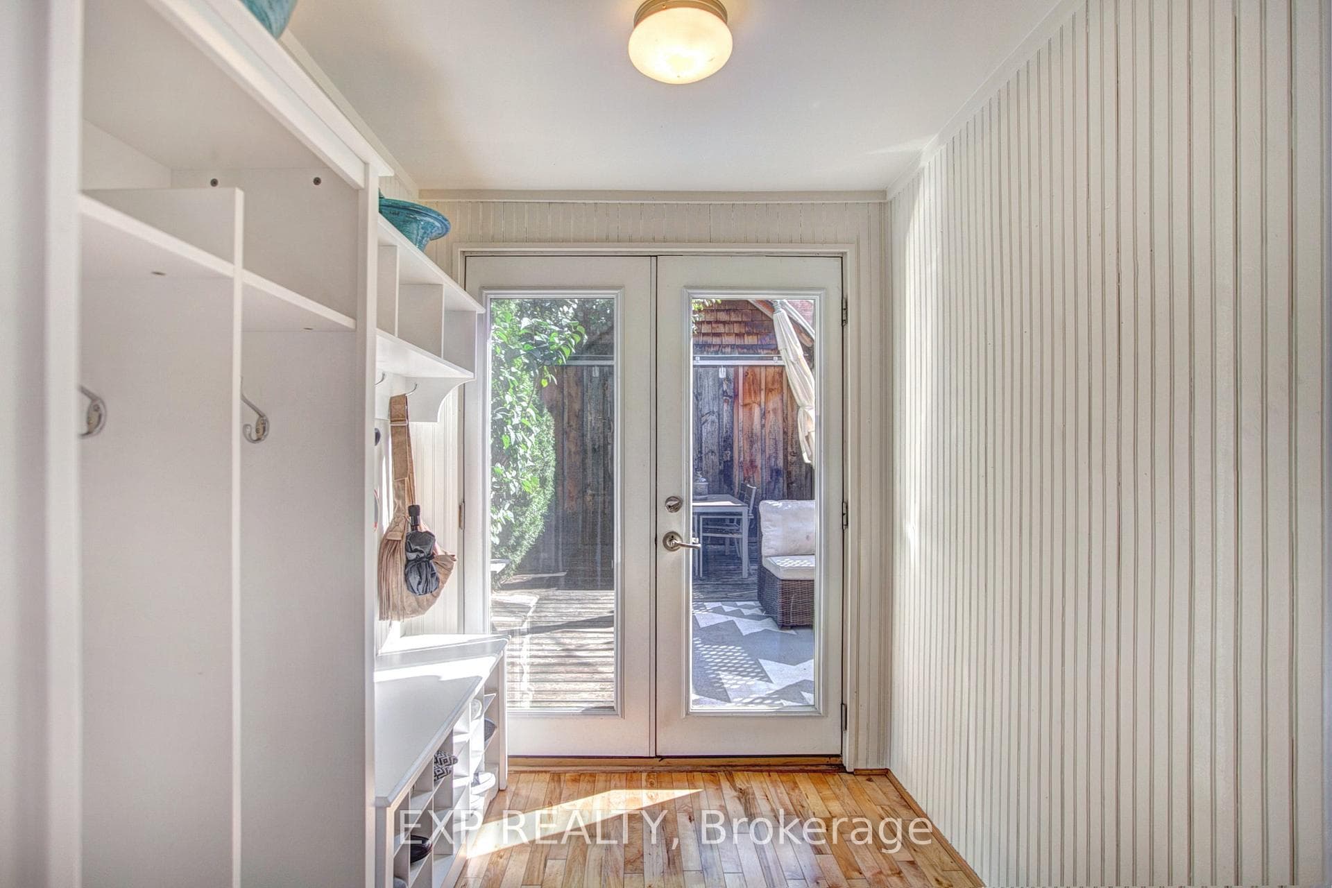 31 Manning Avenue photo 17