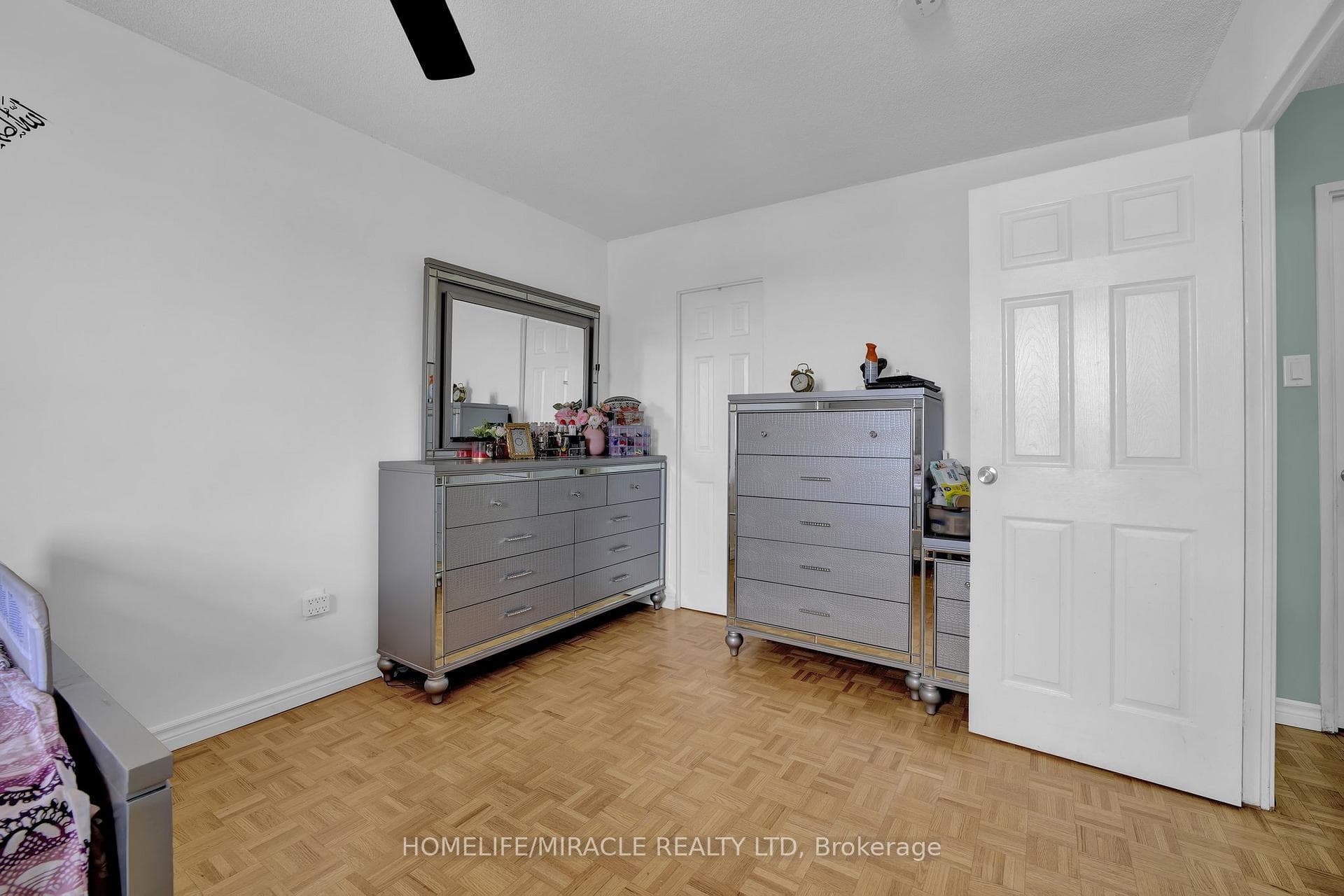 551 The West Mall Avenue Unit 1102 photo 16
