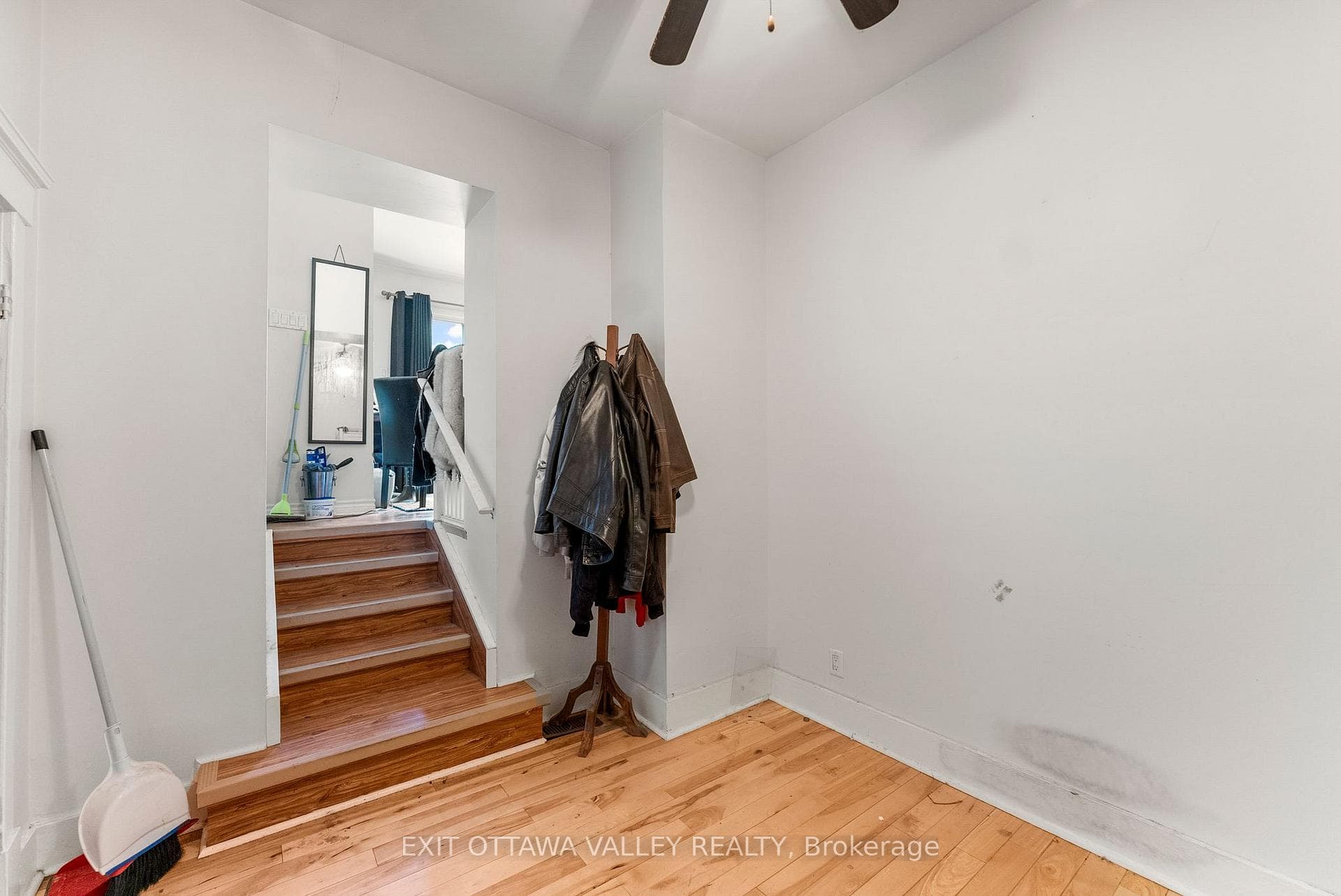 310 Murray Street photo 21