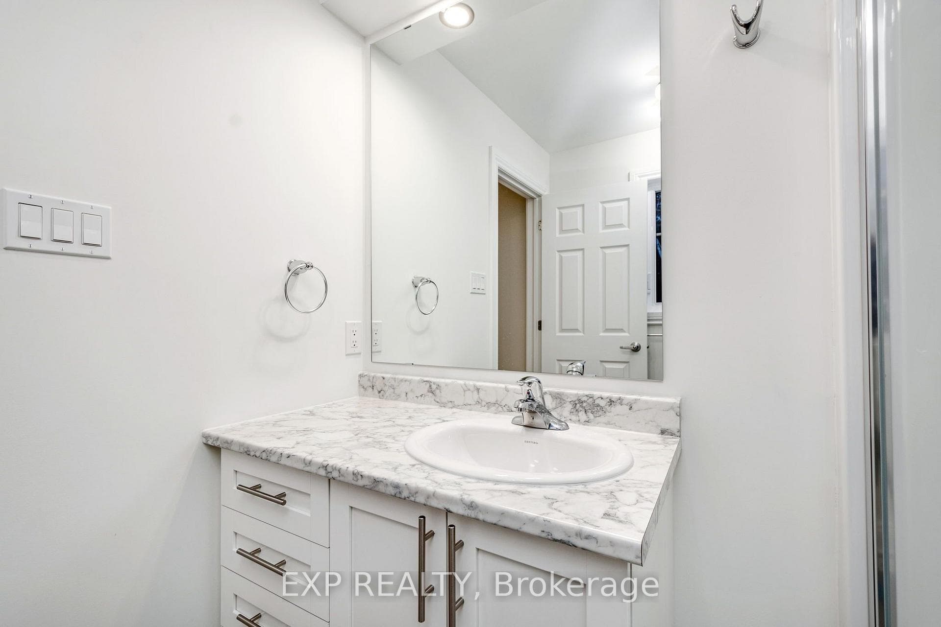 145 DION Avenue photo 18