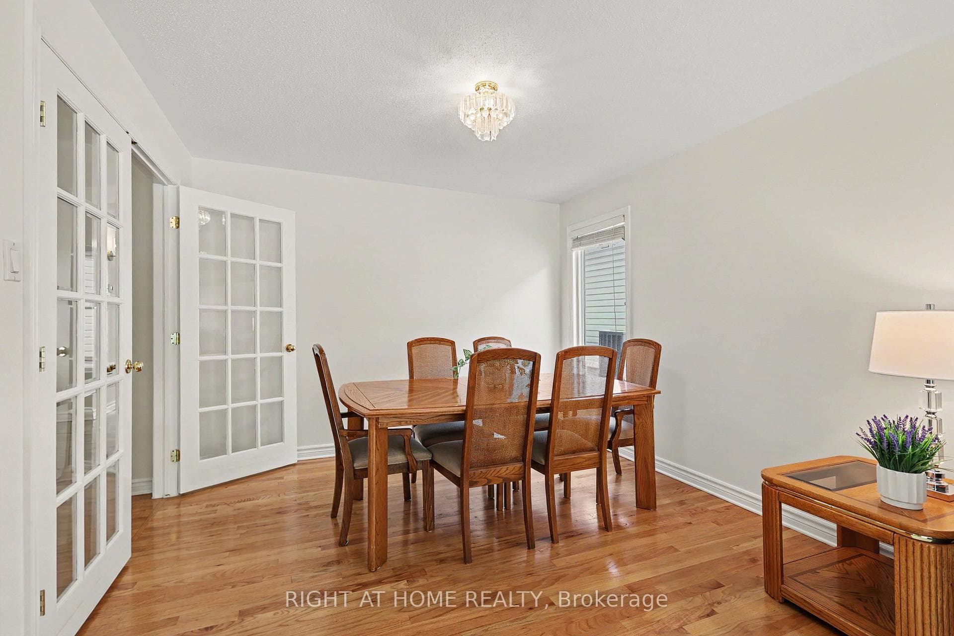 54 Fieldcrest Avenue photo 5
