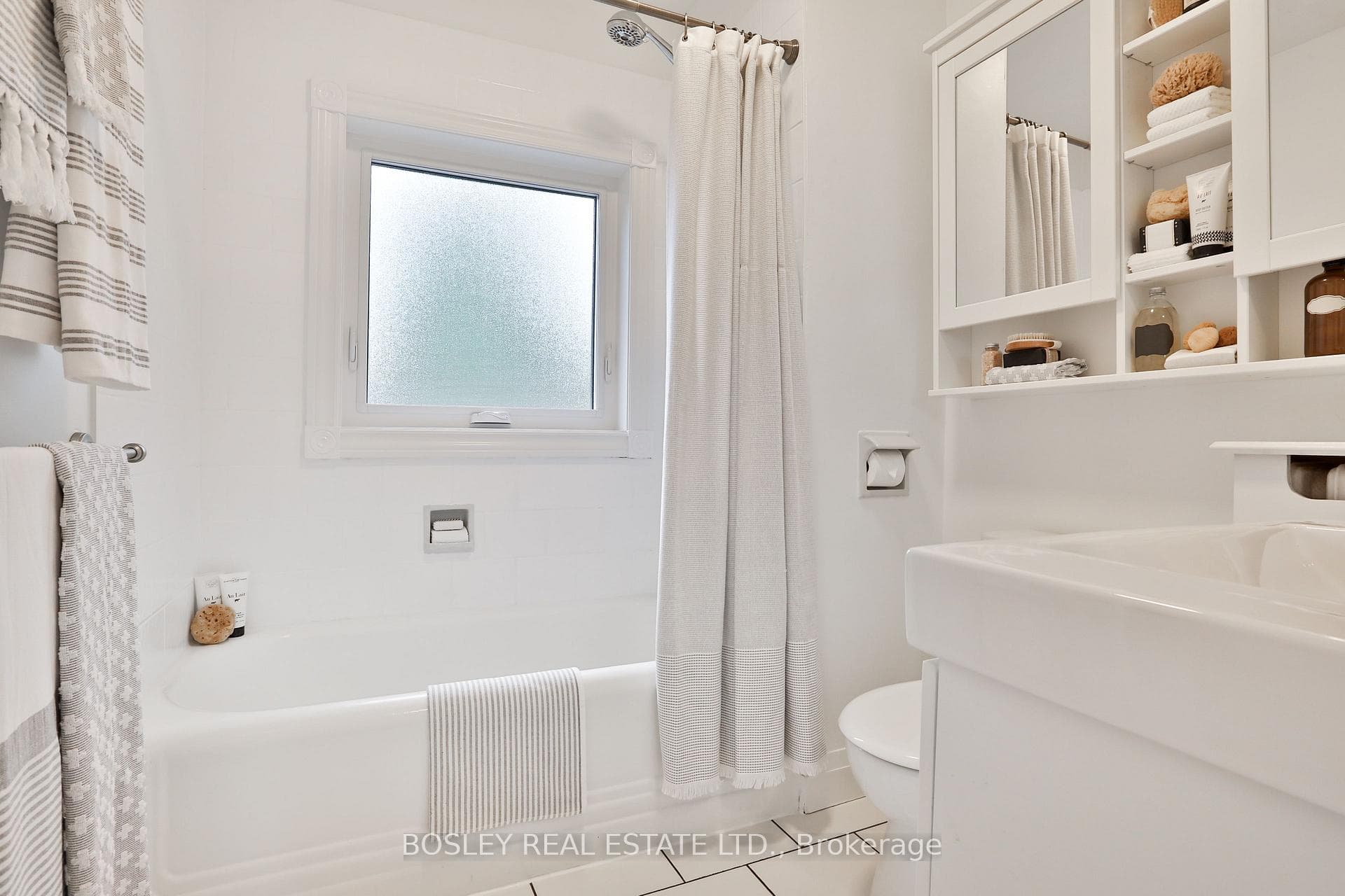 53 Woodside Avenue photo 26