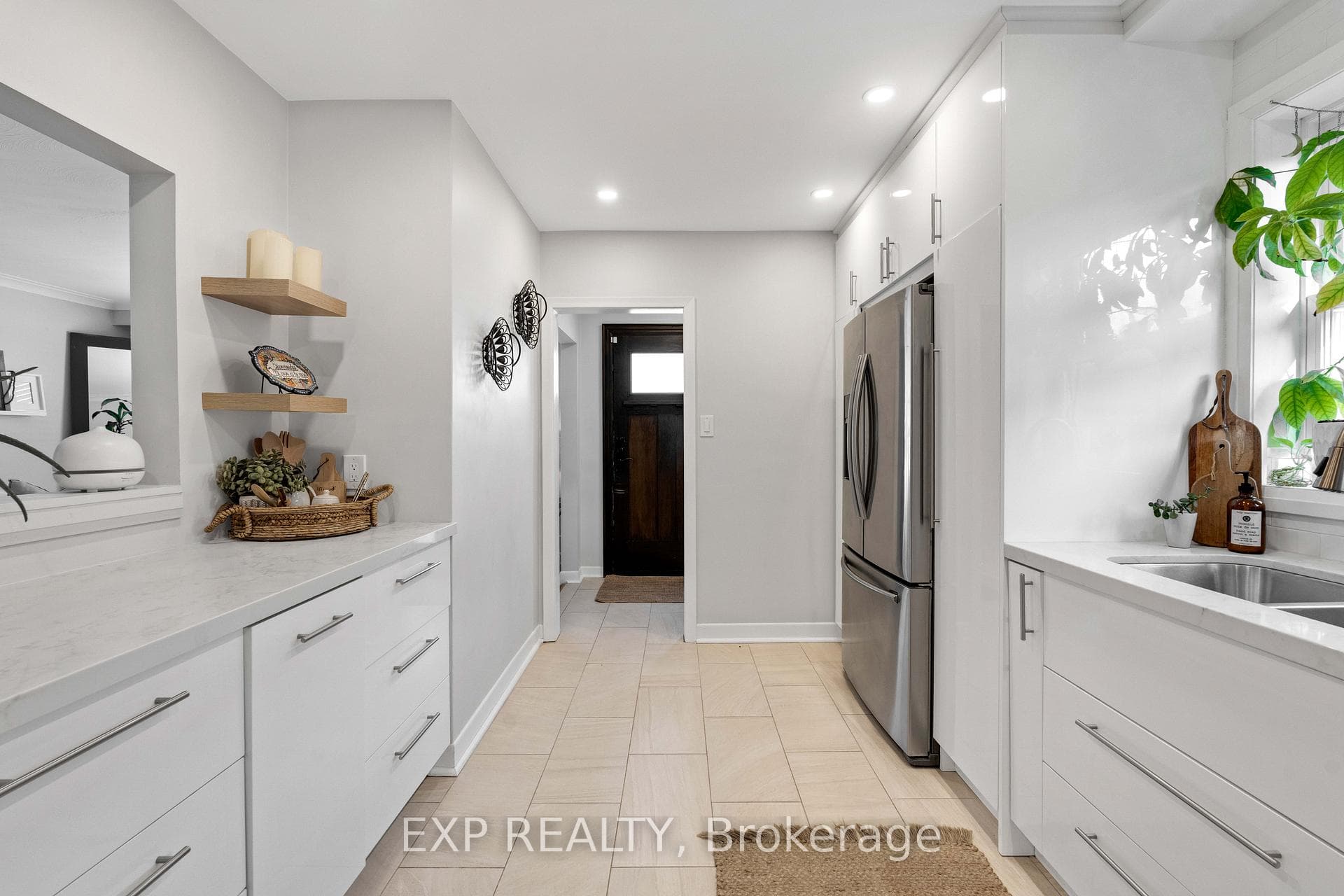 204 North Carson Street photo 9