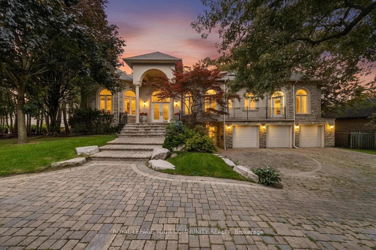 48 Arnold Avenue photo 1