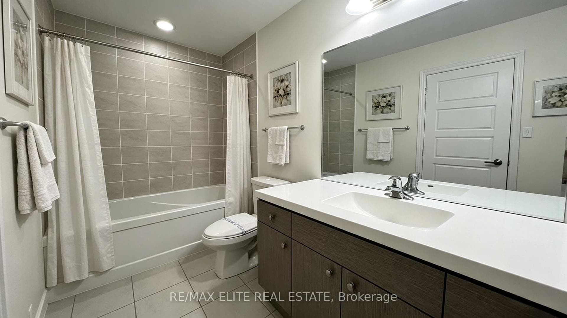 17 Thomas Frisby Jr Crescent Unit Makham photo 9