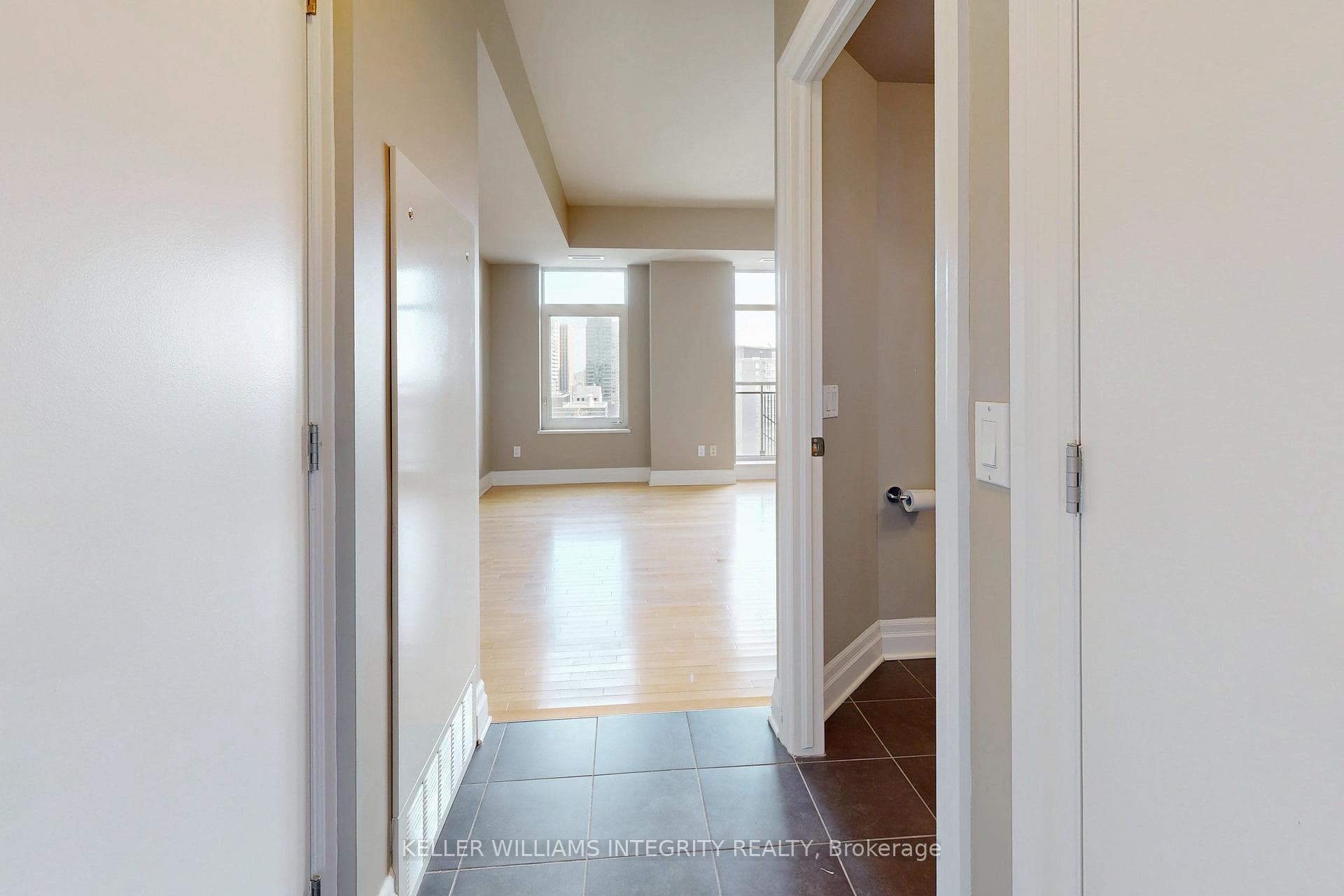 245 Kent Street Unit 1606 photo 8